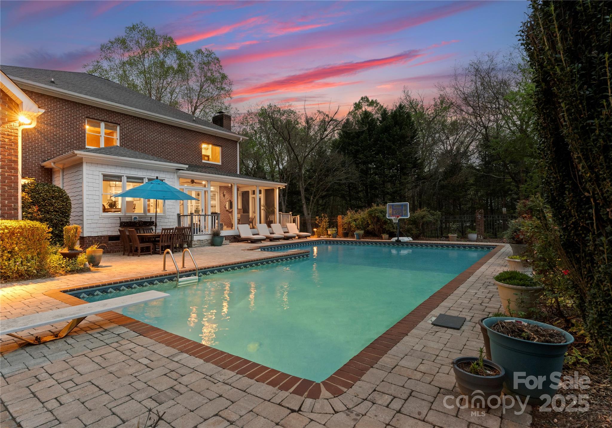 8963 Harris Road