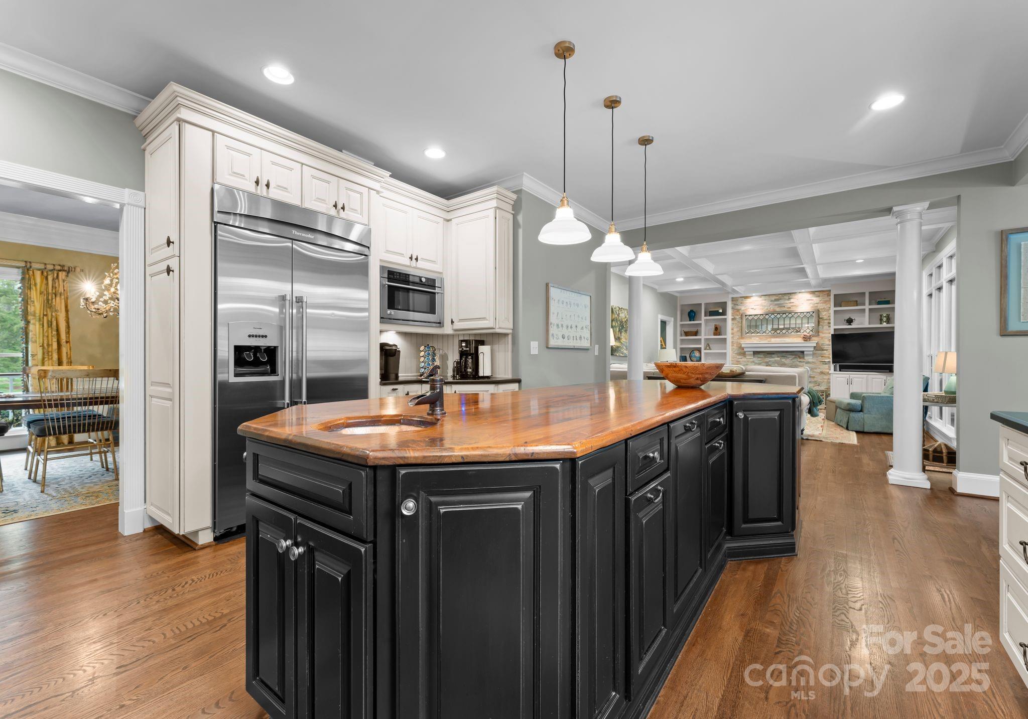 8963 Harris Road