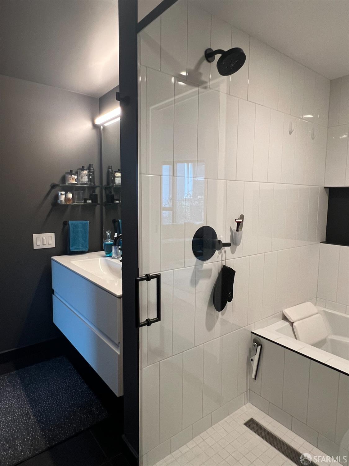 960 Market Street # 415