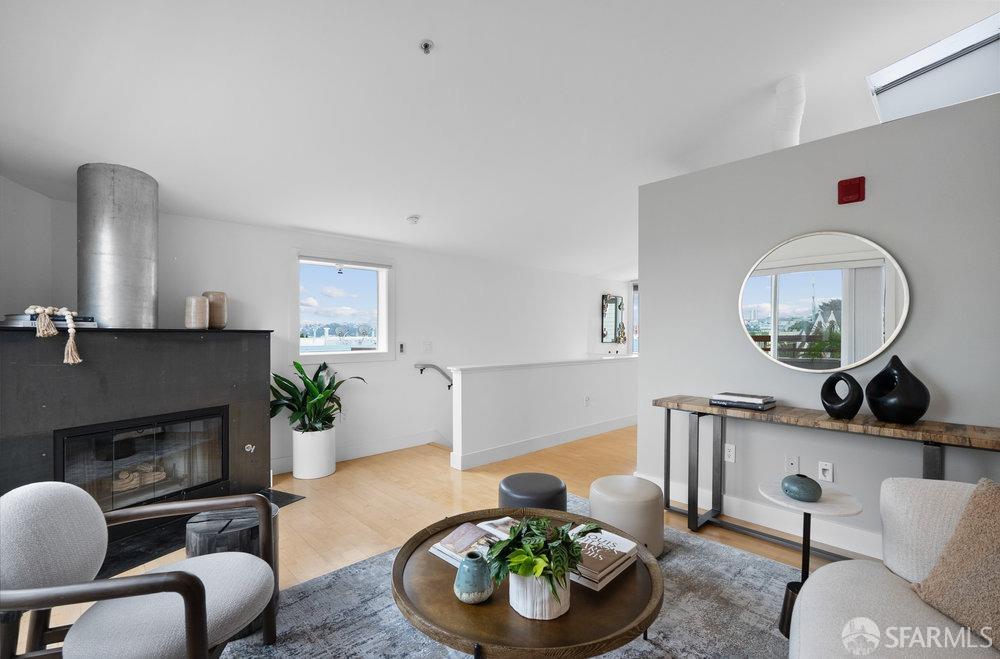 2189 Market Street # 1