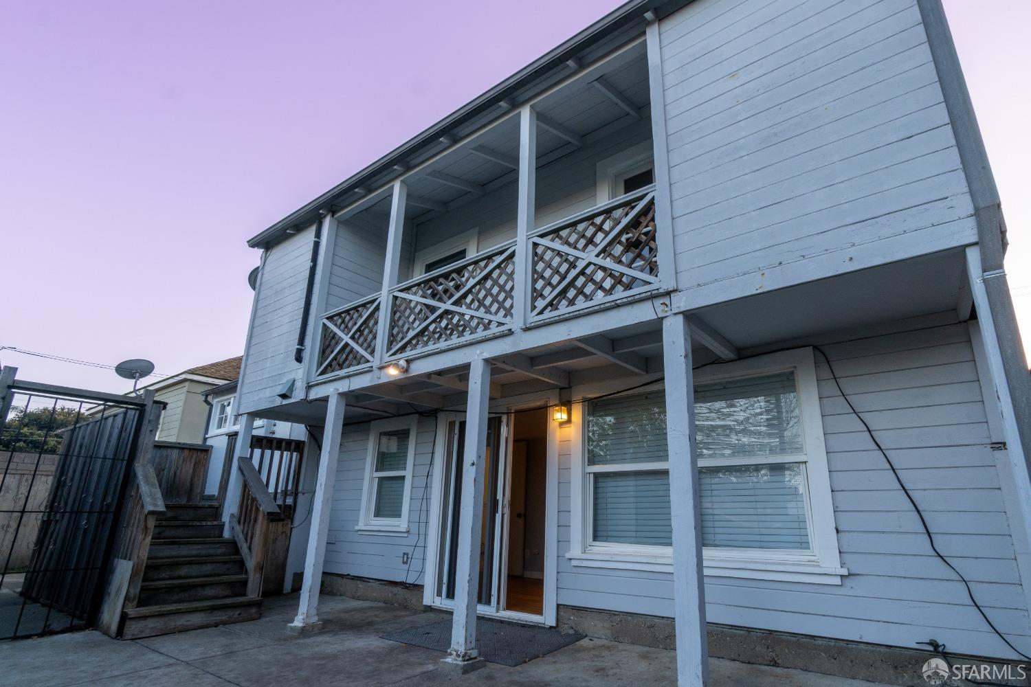 512 Elm Avenue