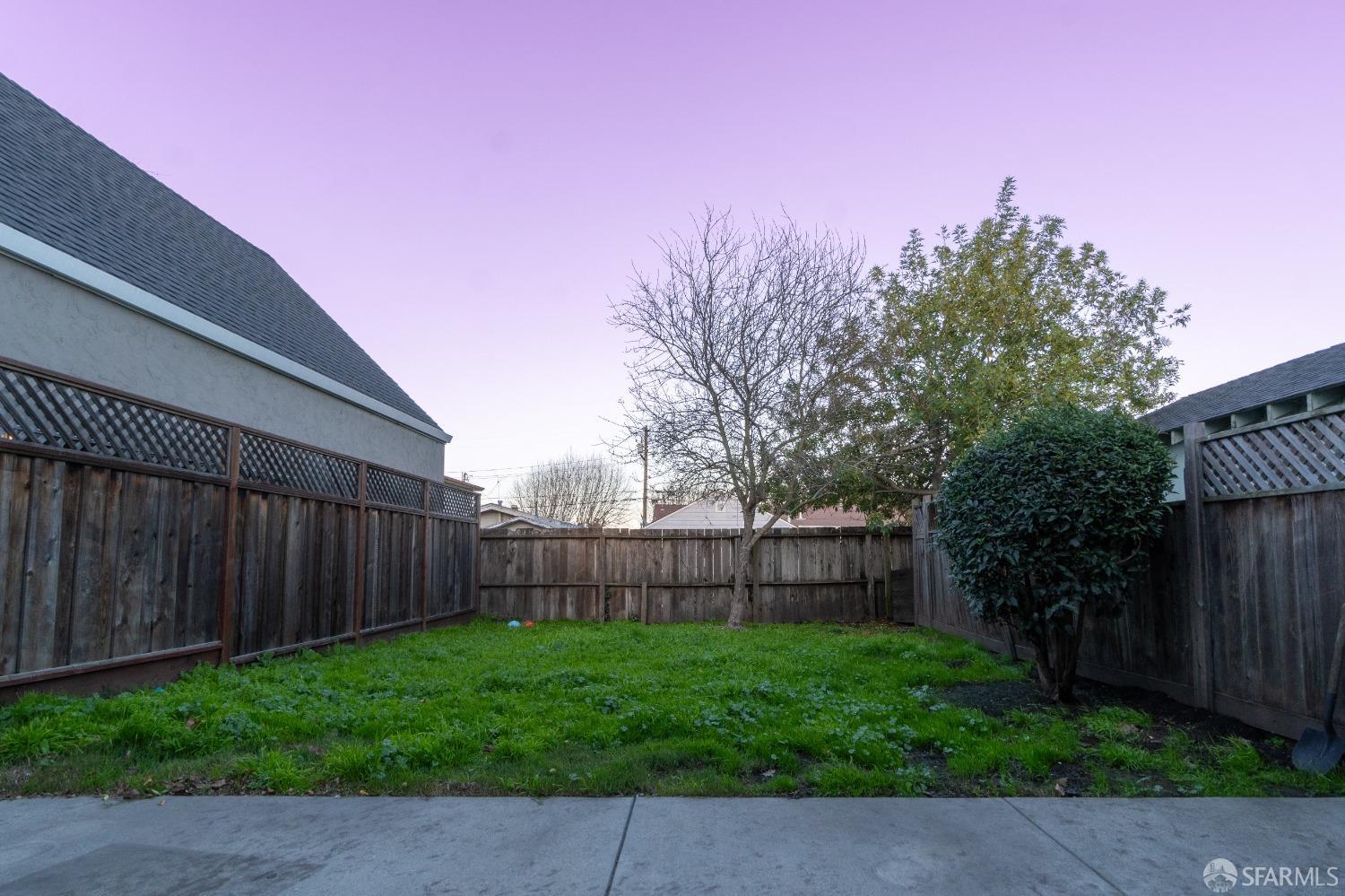512 Elm Avenue