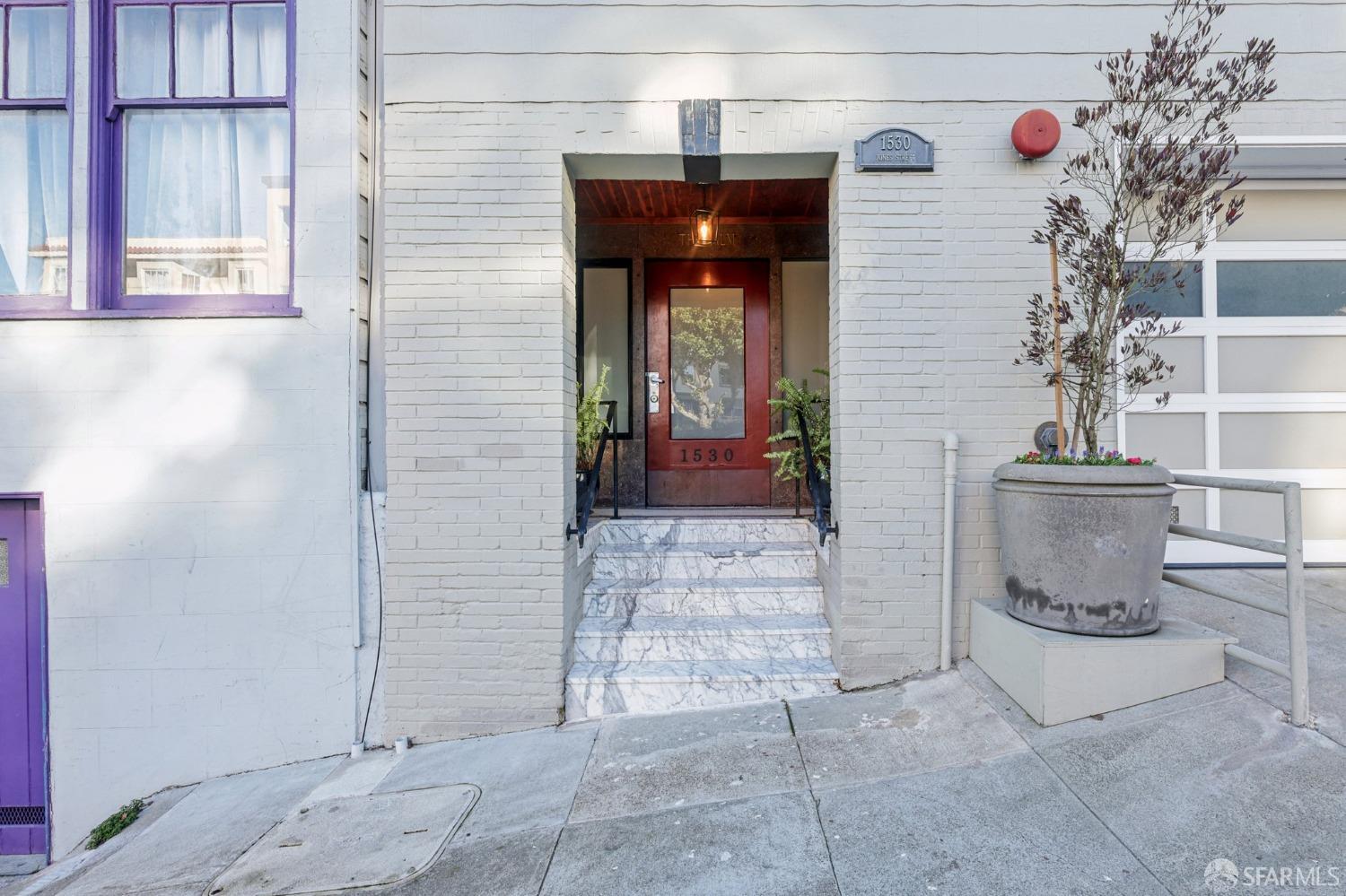 1530 Jones Street # 4