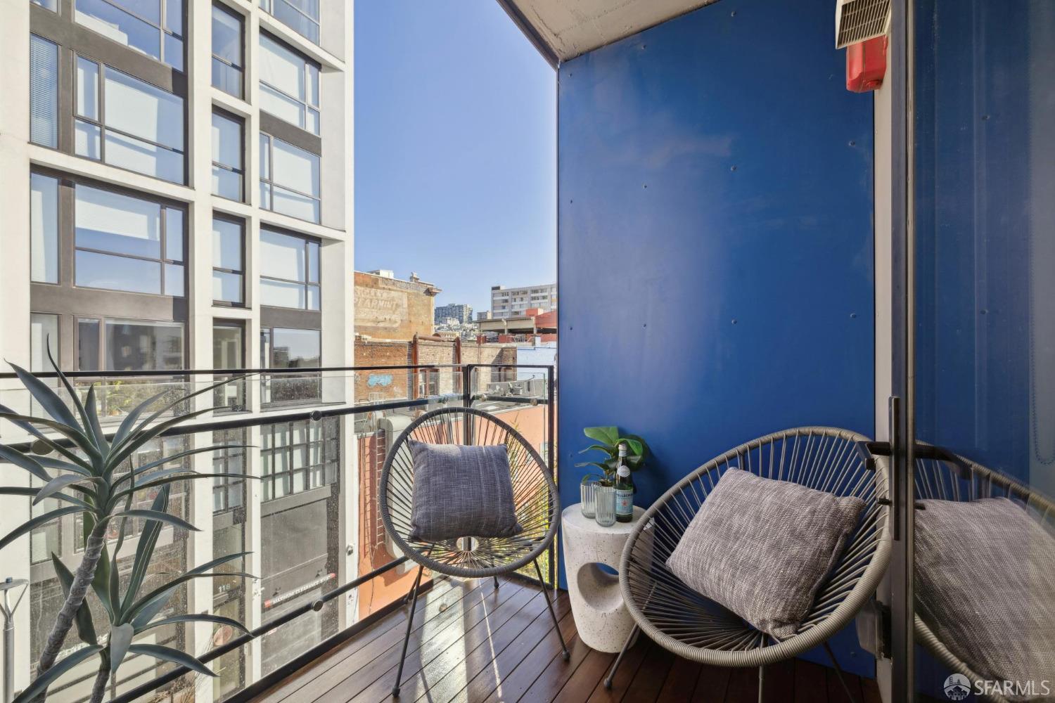 1238 Sutter Street # 401