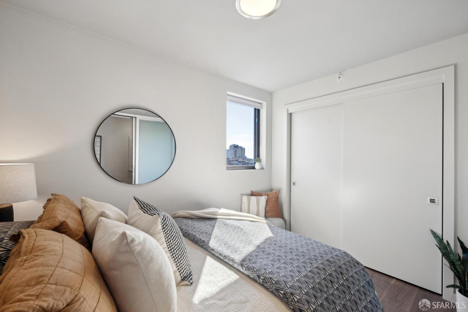 1238 Sutter Street # 401