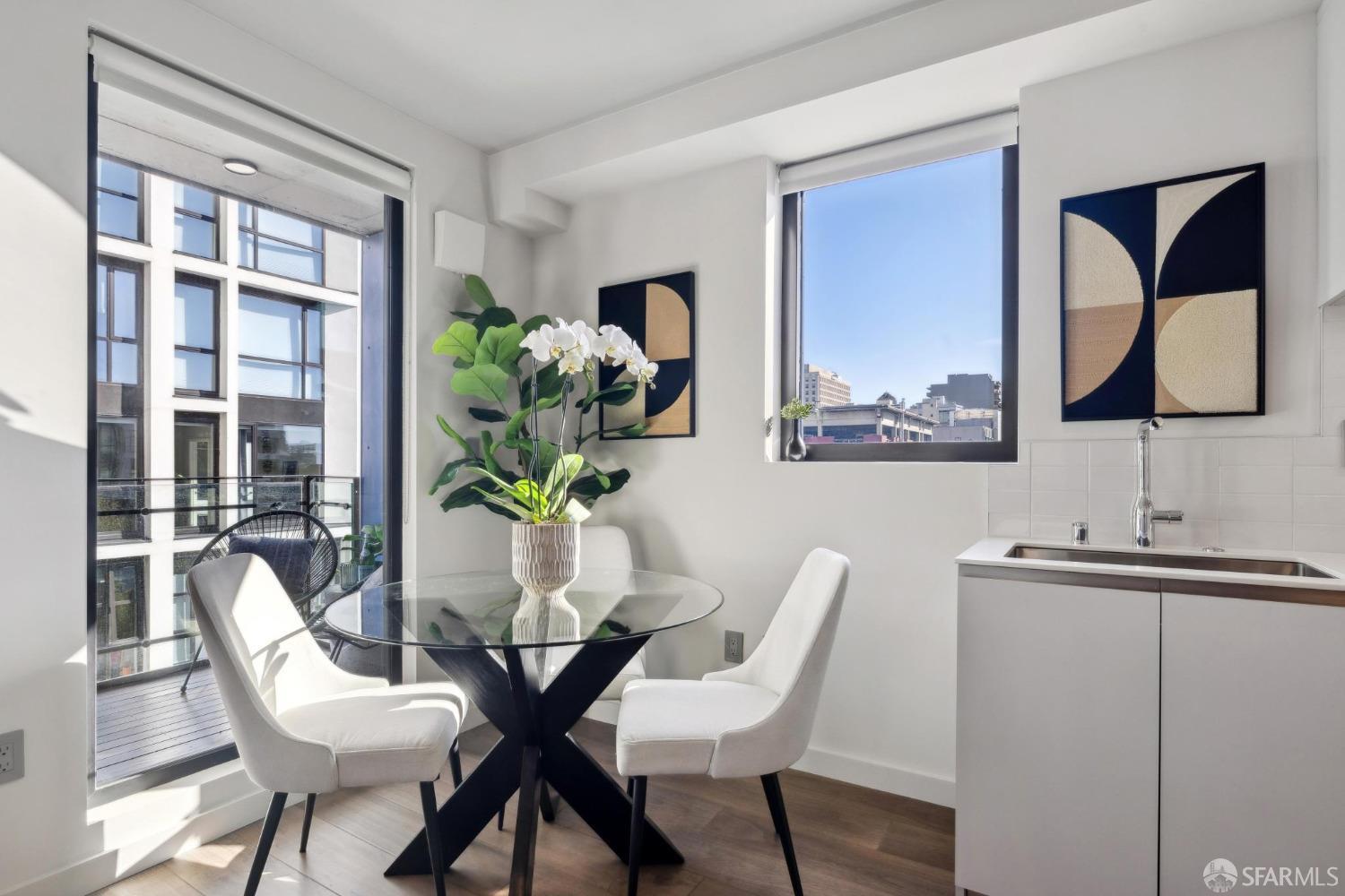 1238 Sutter Street # 401