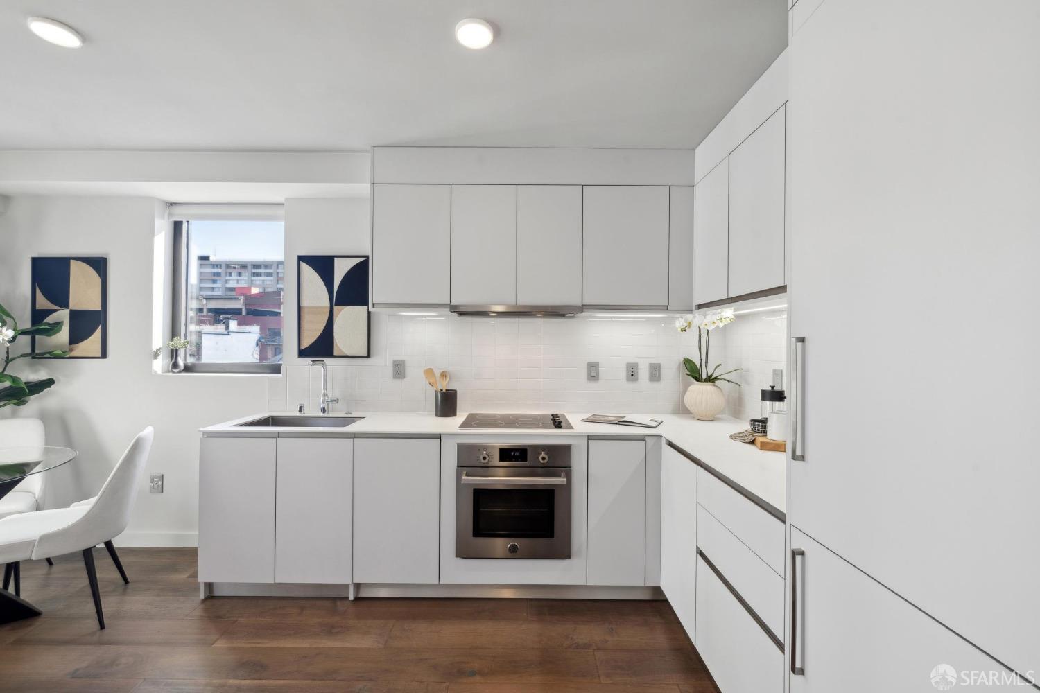 1238 Sutter Street # 401