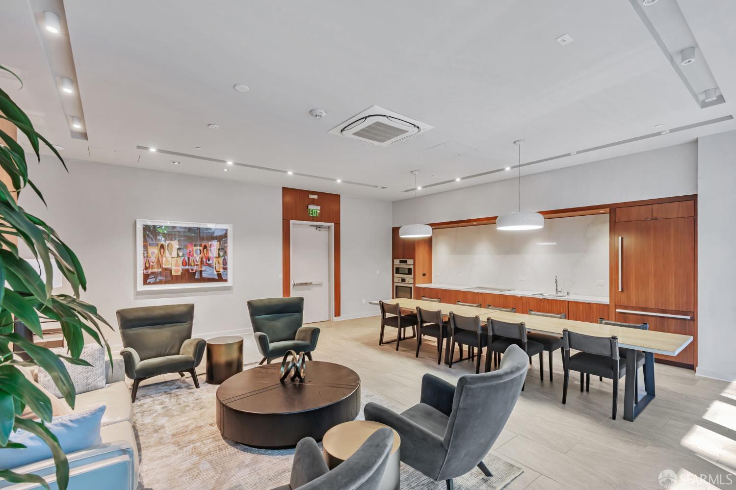 1688 Pine Street # W1203
