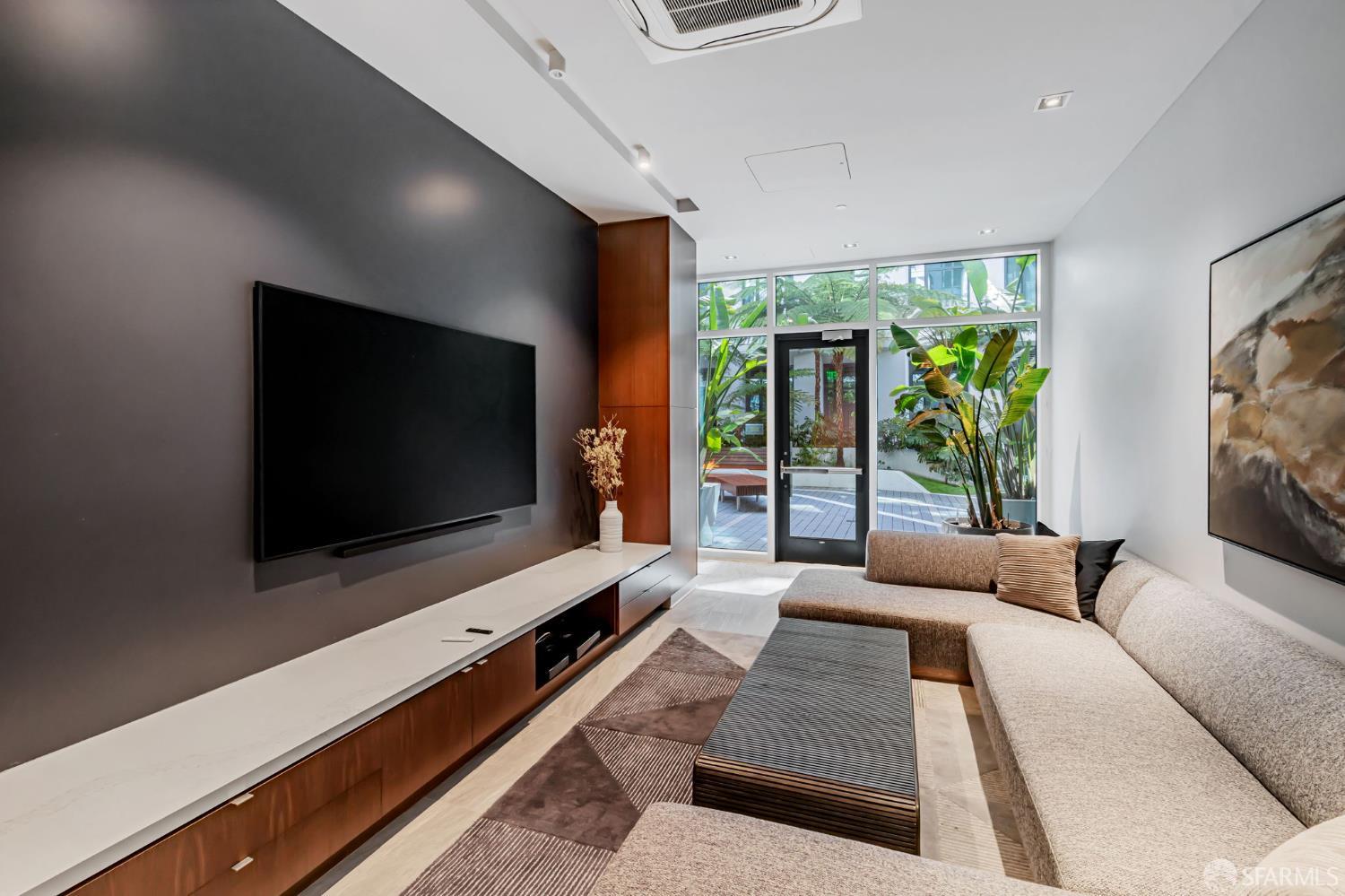 1688 Pine Street # W1203