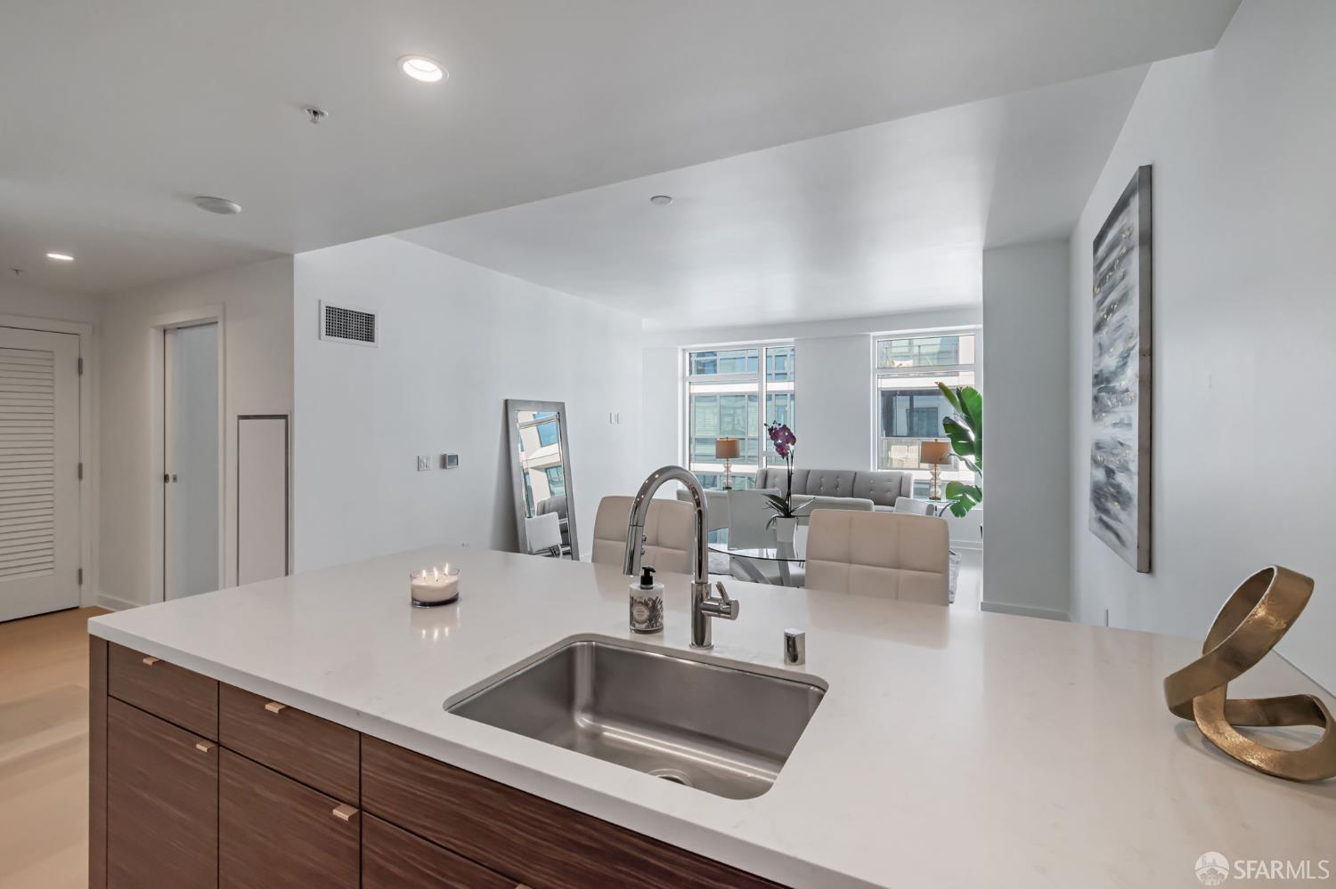 1688 Pine Street # W1203