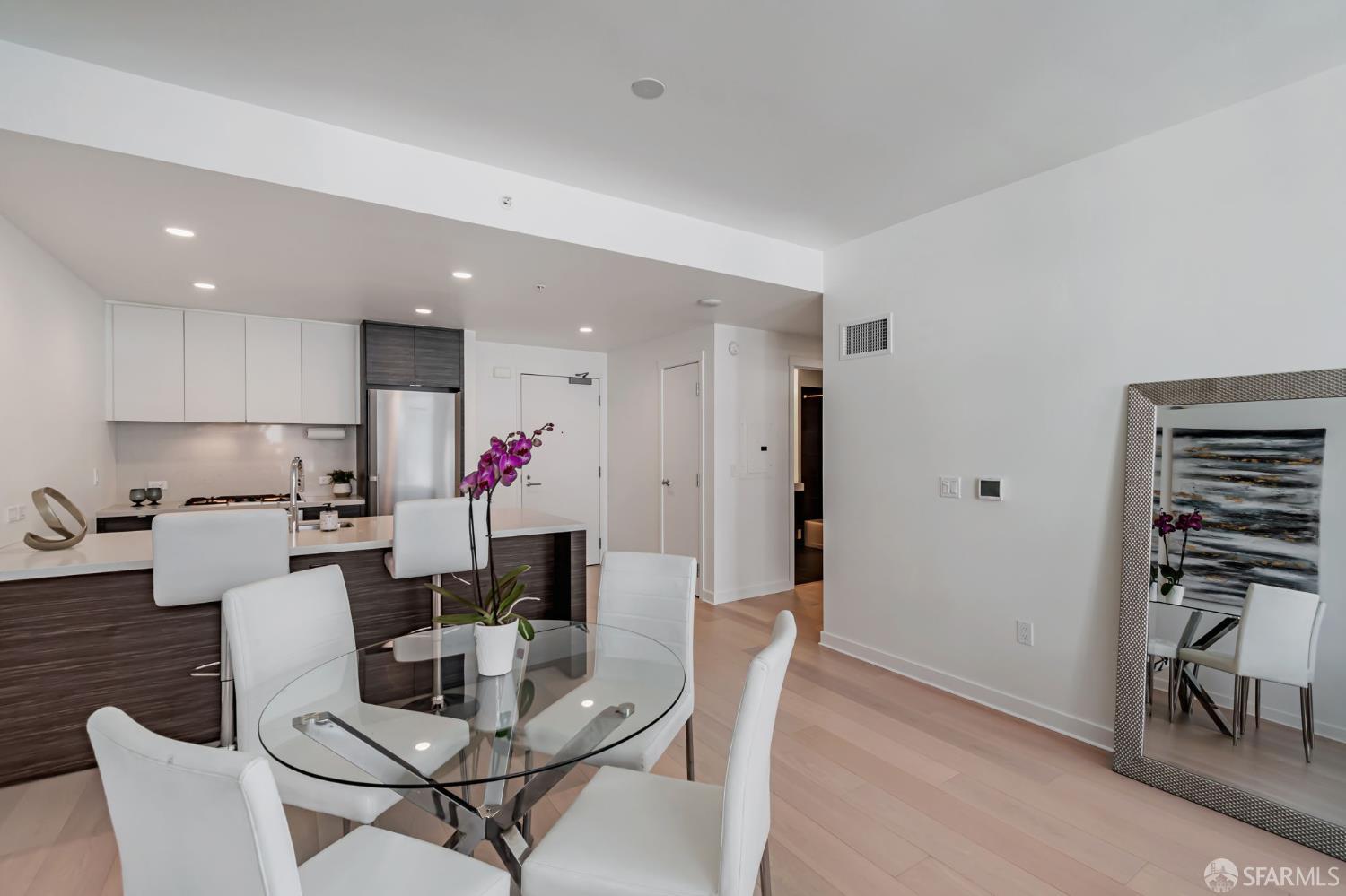 1688 Pine Street # W1203