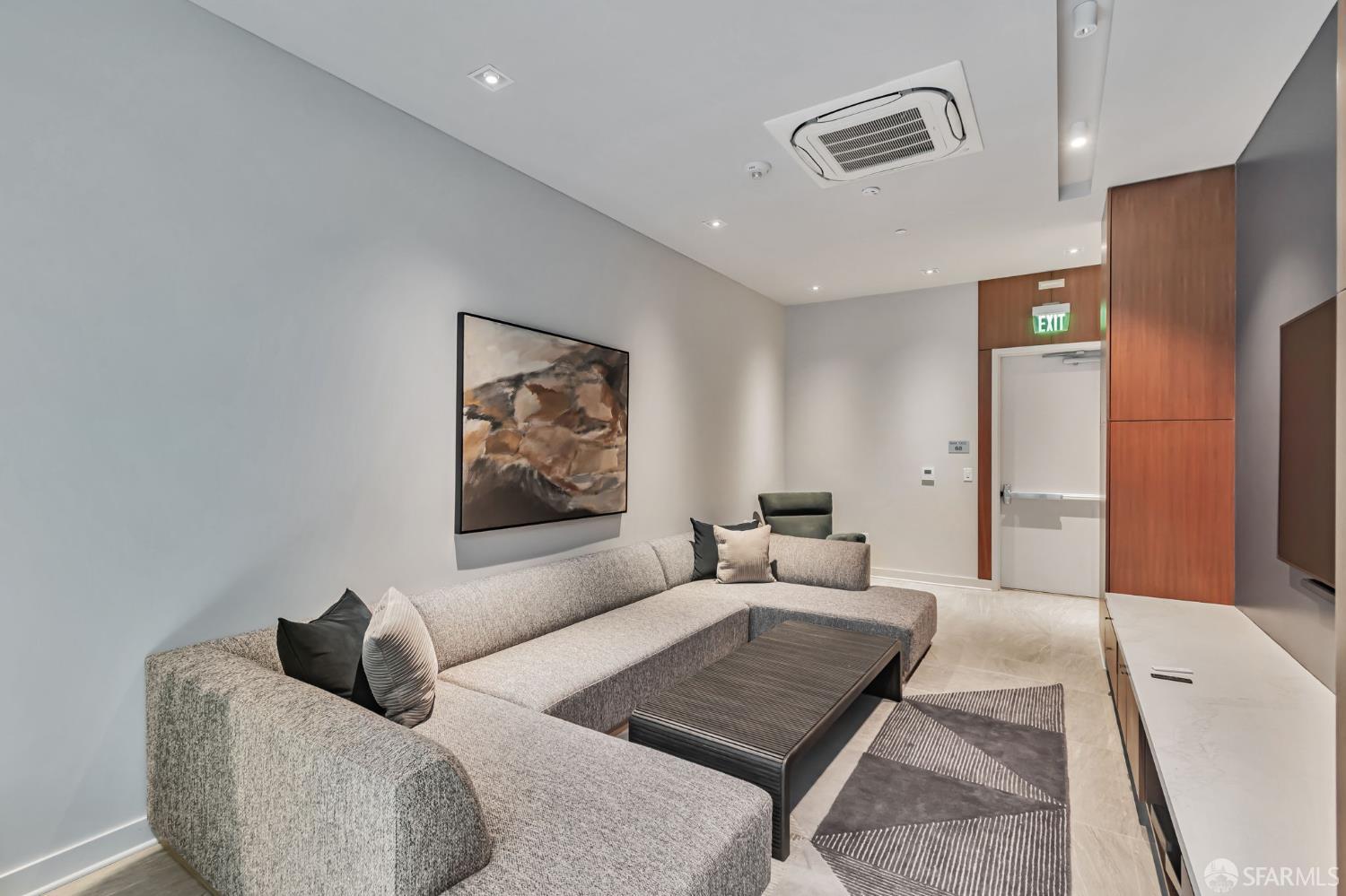 1688 Pine Street # W1203