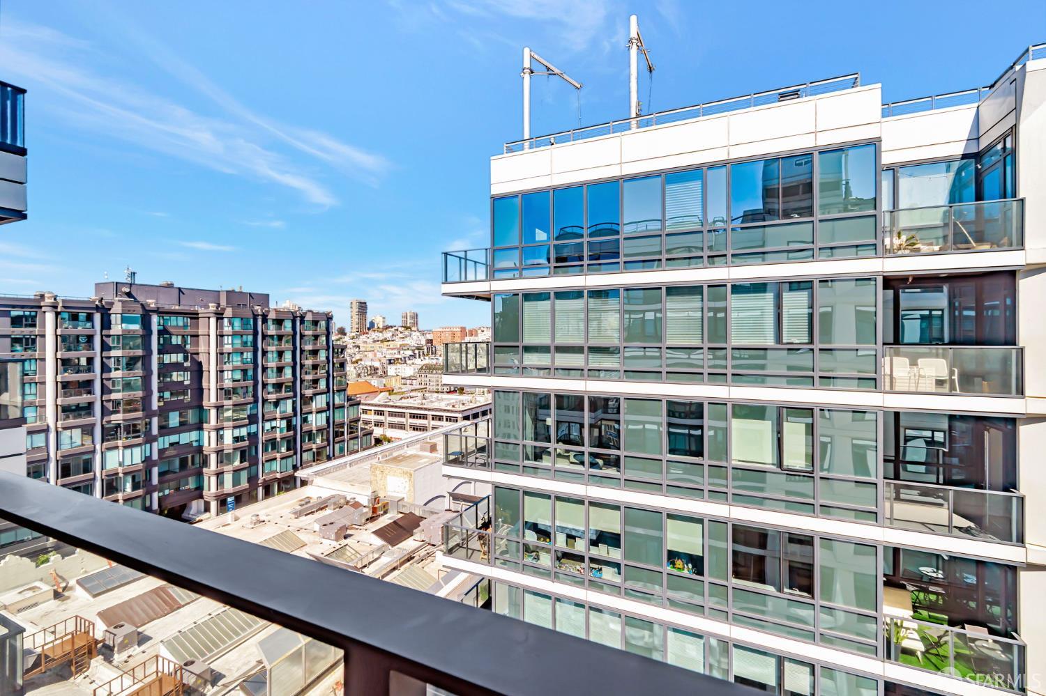 1688 Pine Street # W1203