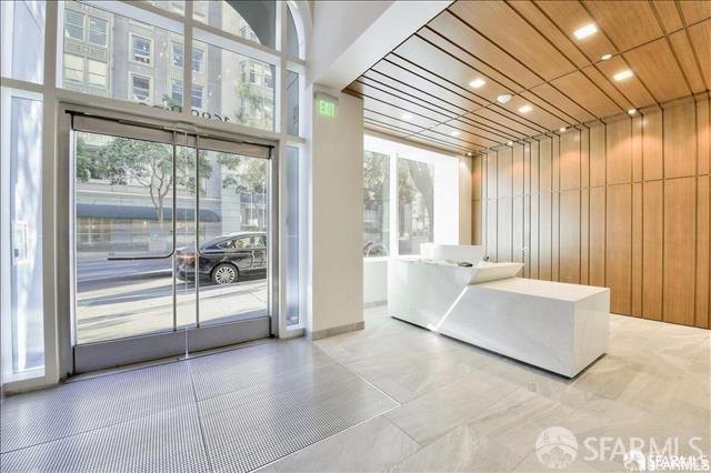 1688 Pine Street # W1203