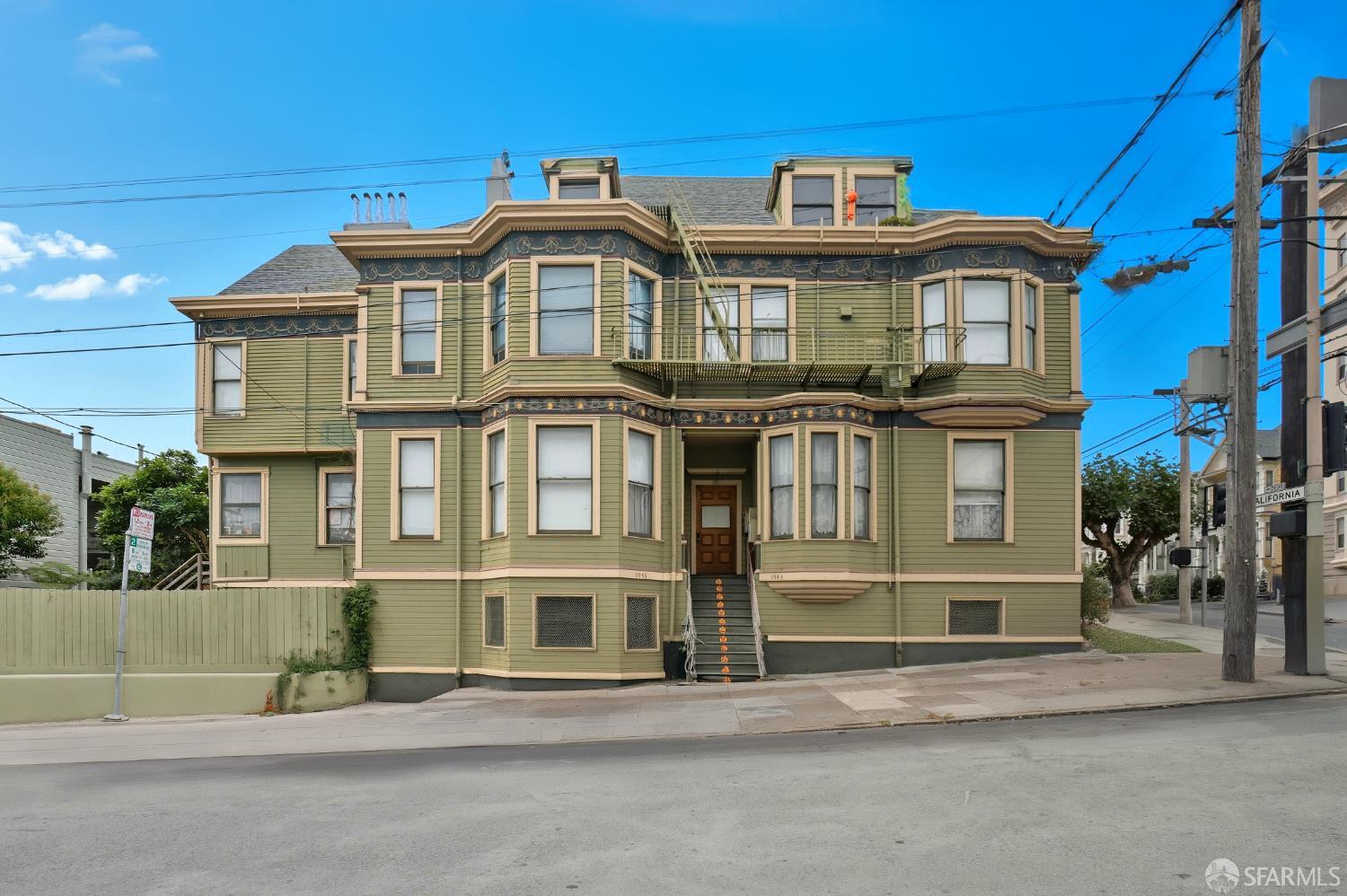 1945 Pierce Street