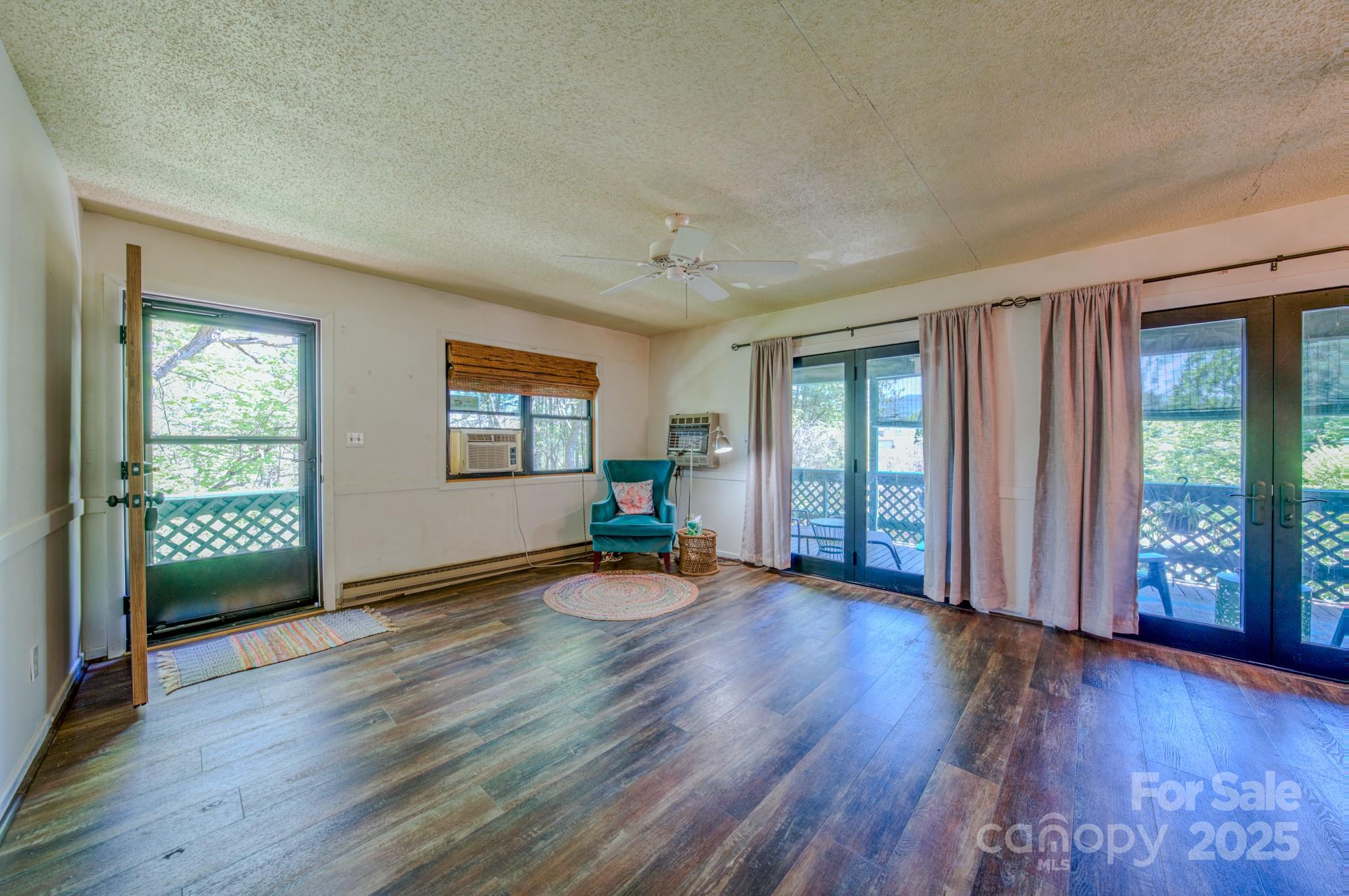 238 Leisure Lane