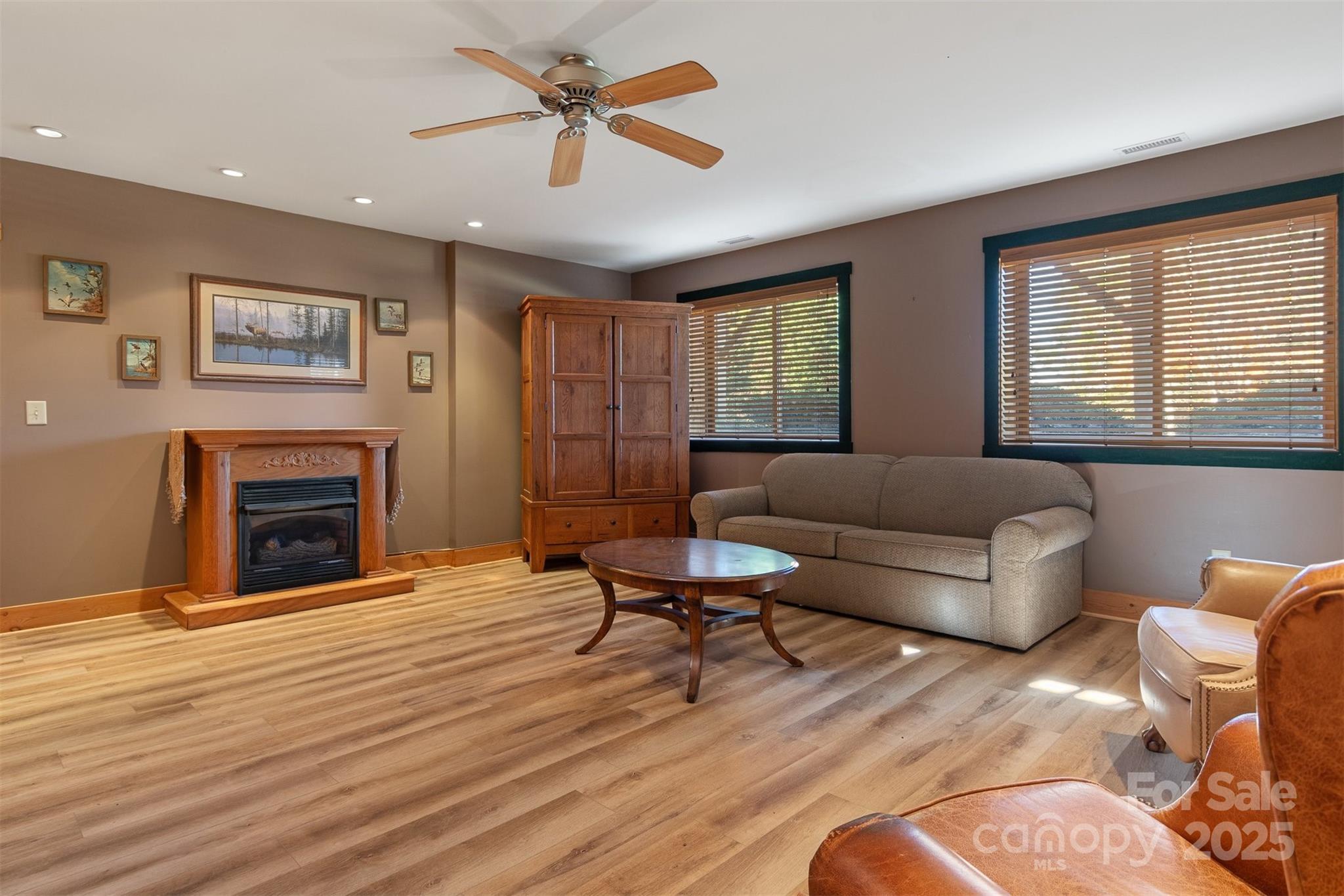 969 Twin Bridges Drive