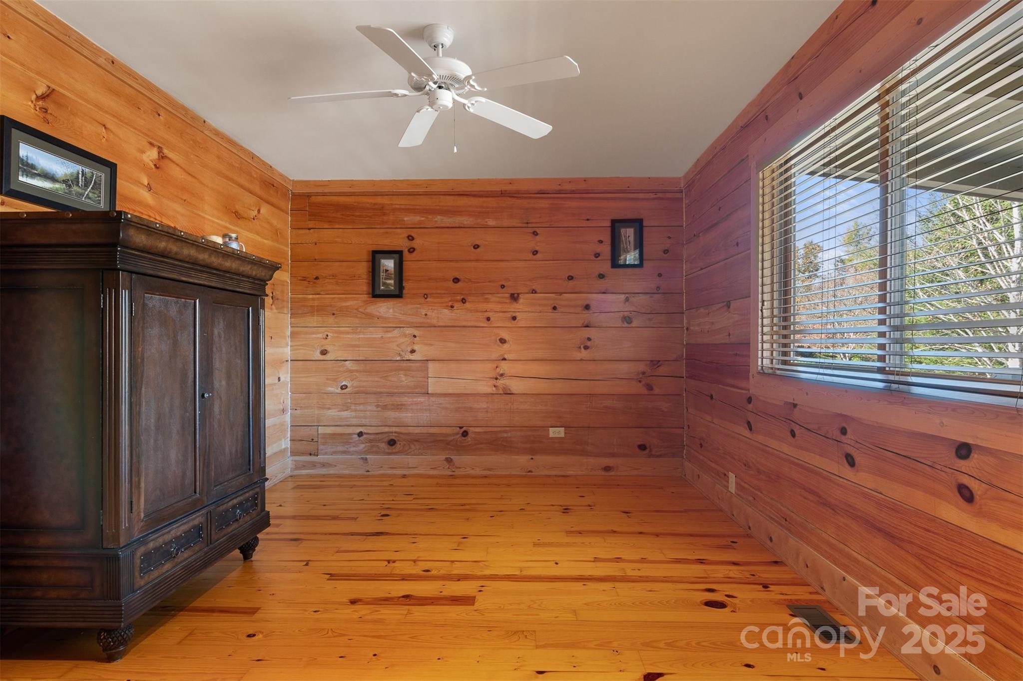 969 Twin Bridges Drive