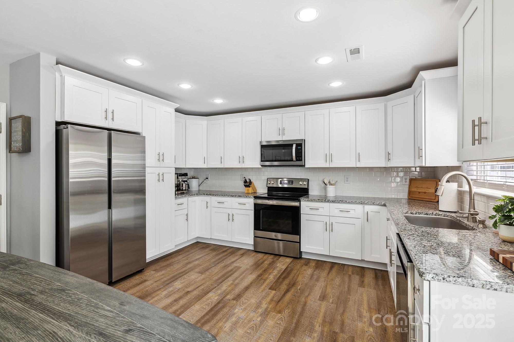 10815 Mountain Springs Drive