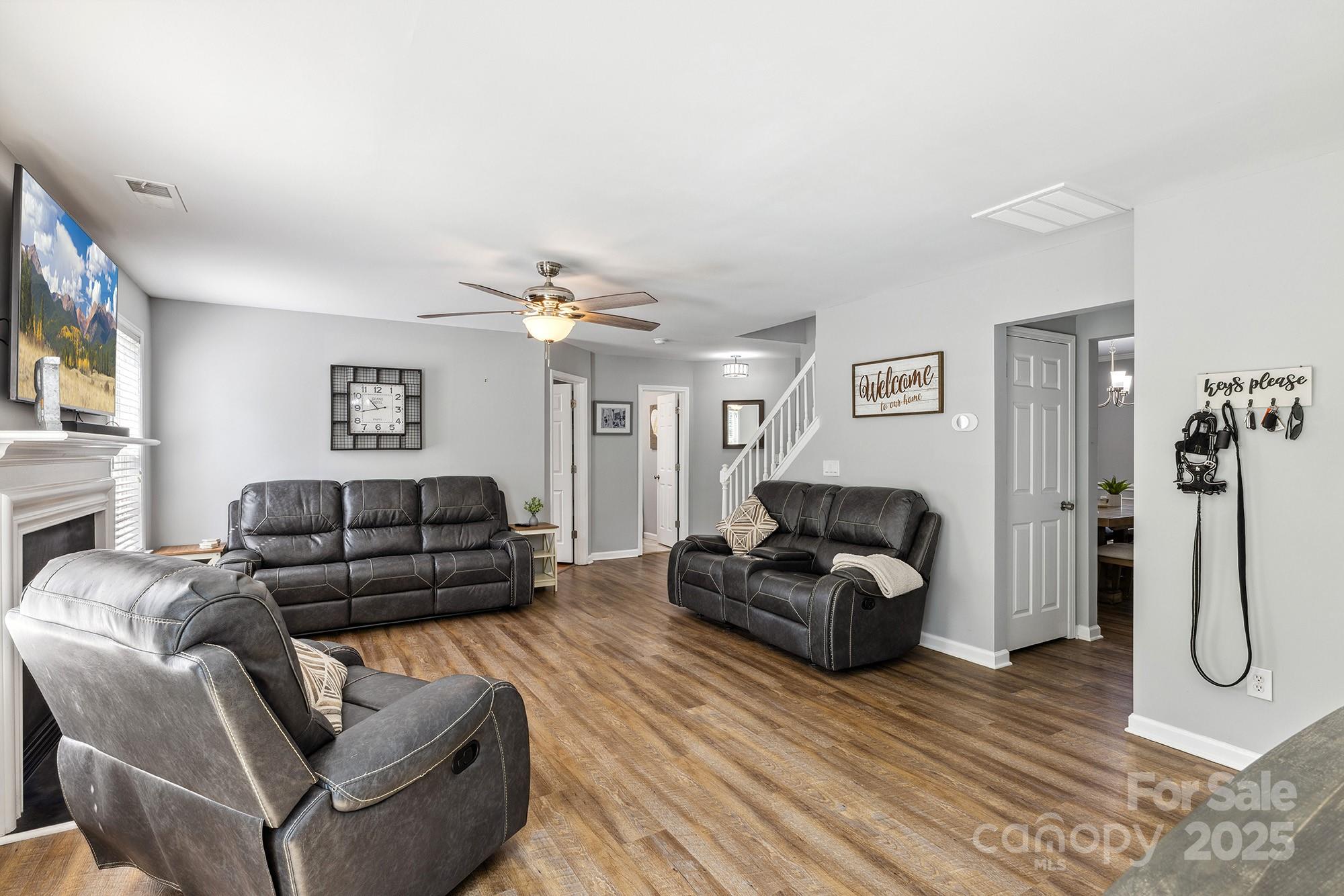 10815 Mountain Springs Drive