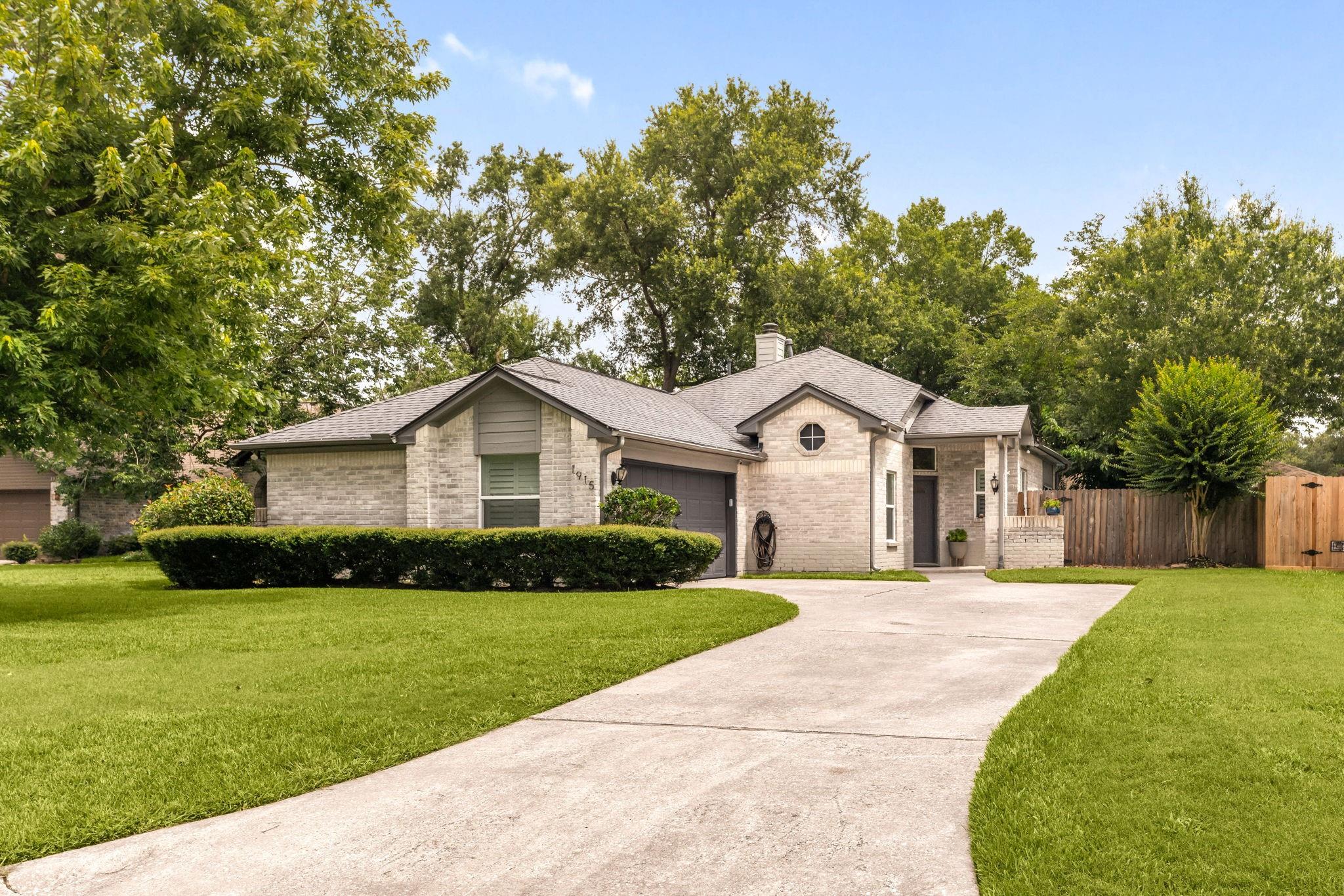 1915 Mercoal Drive