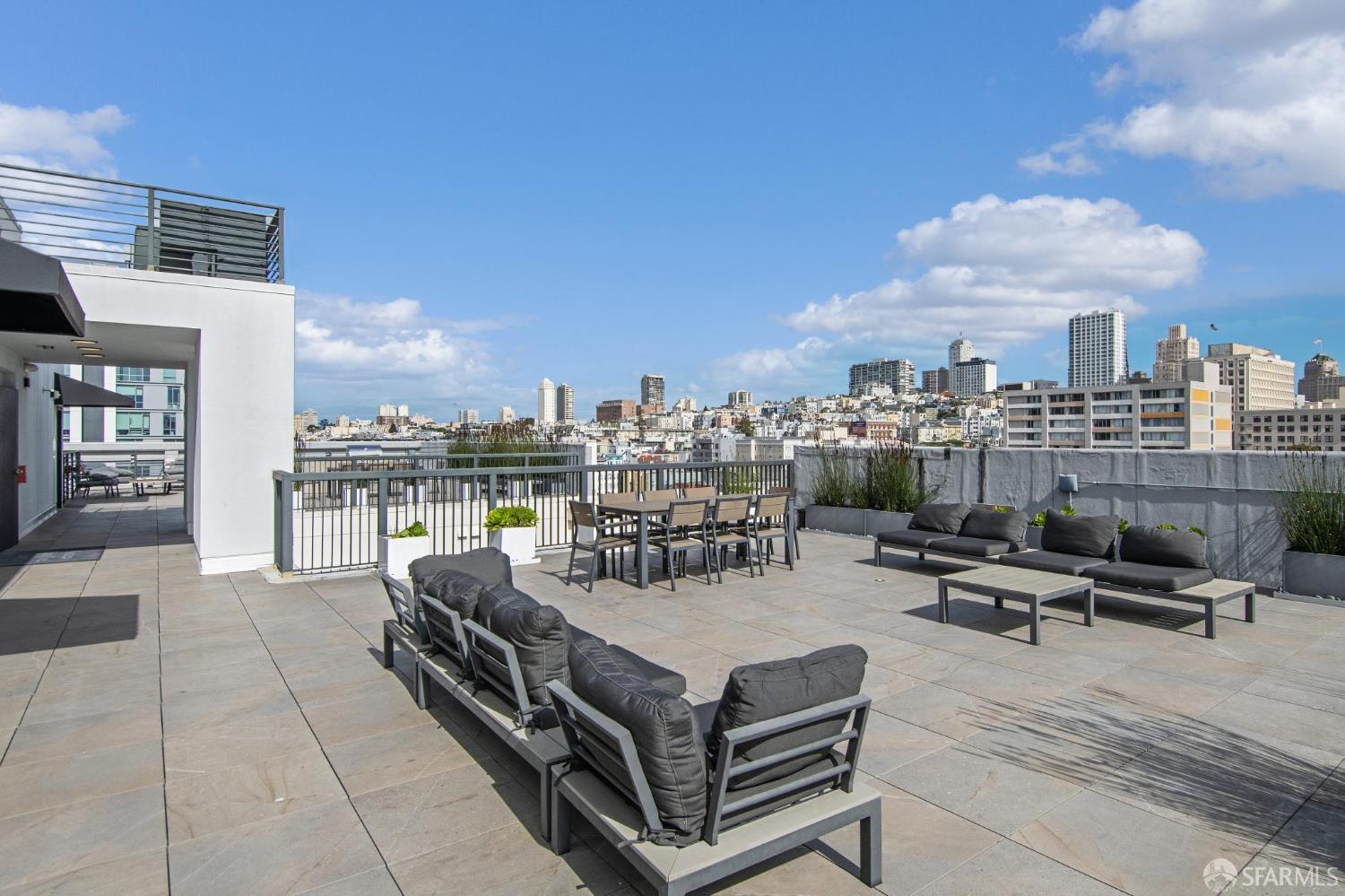 1433 Bush Street # 504