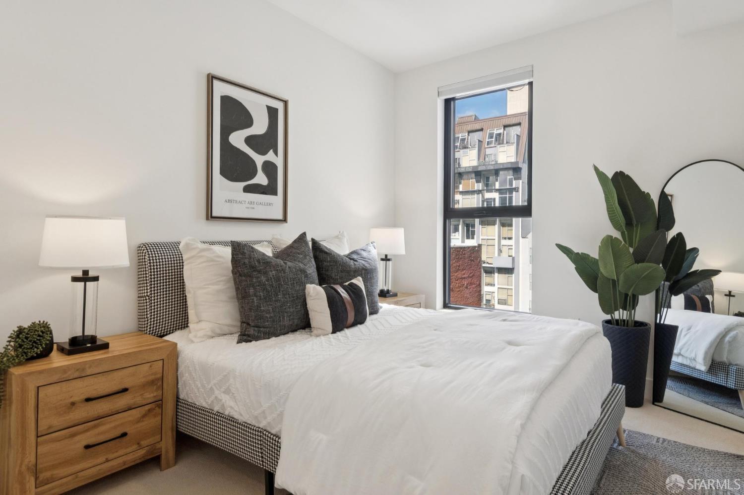 1433 Bush Street # 504
