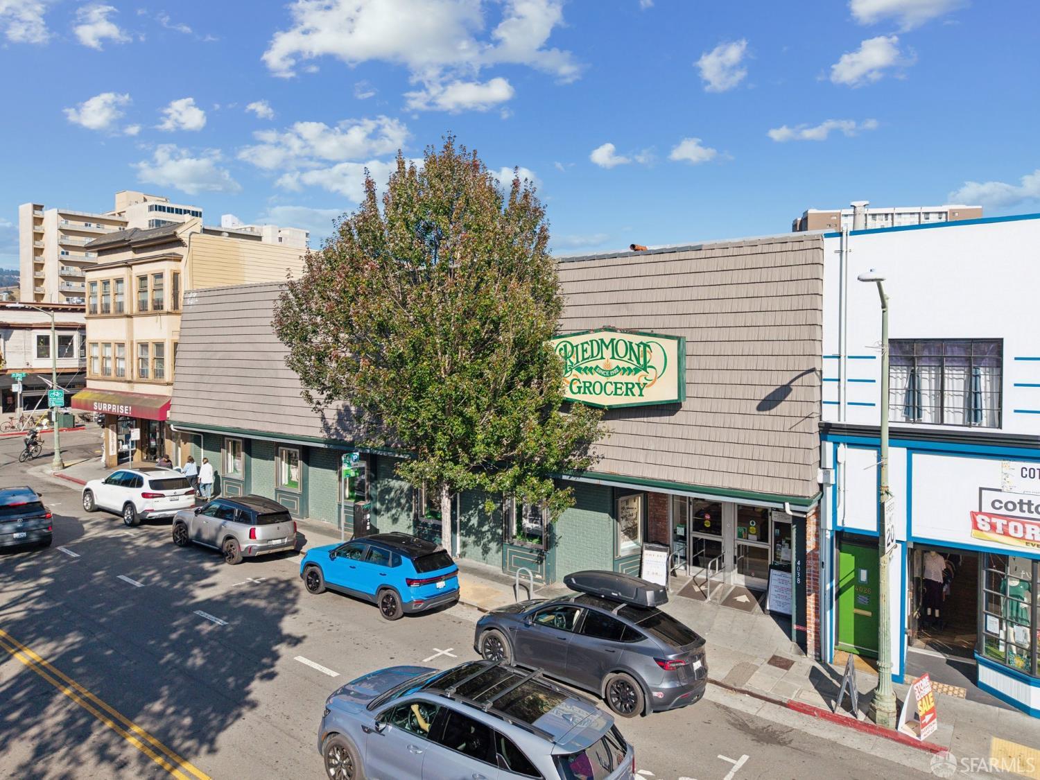 771 Kingston Ave #104 | 2-Bed Condo with Private Backyard Near Piedmont Ave