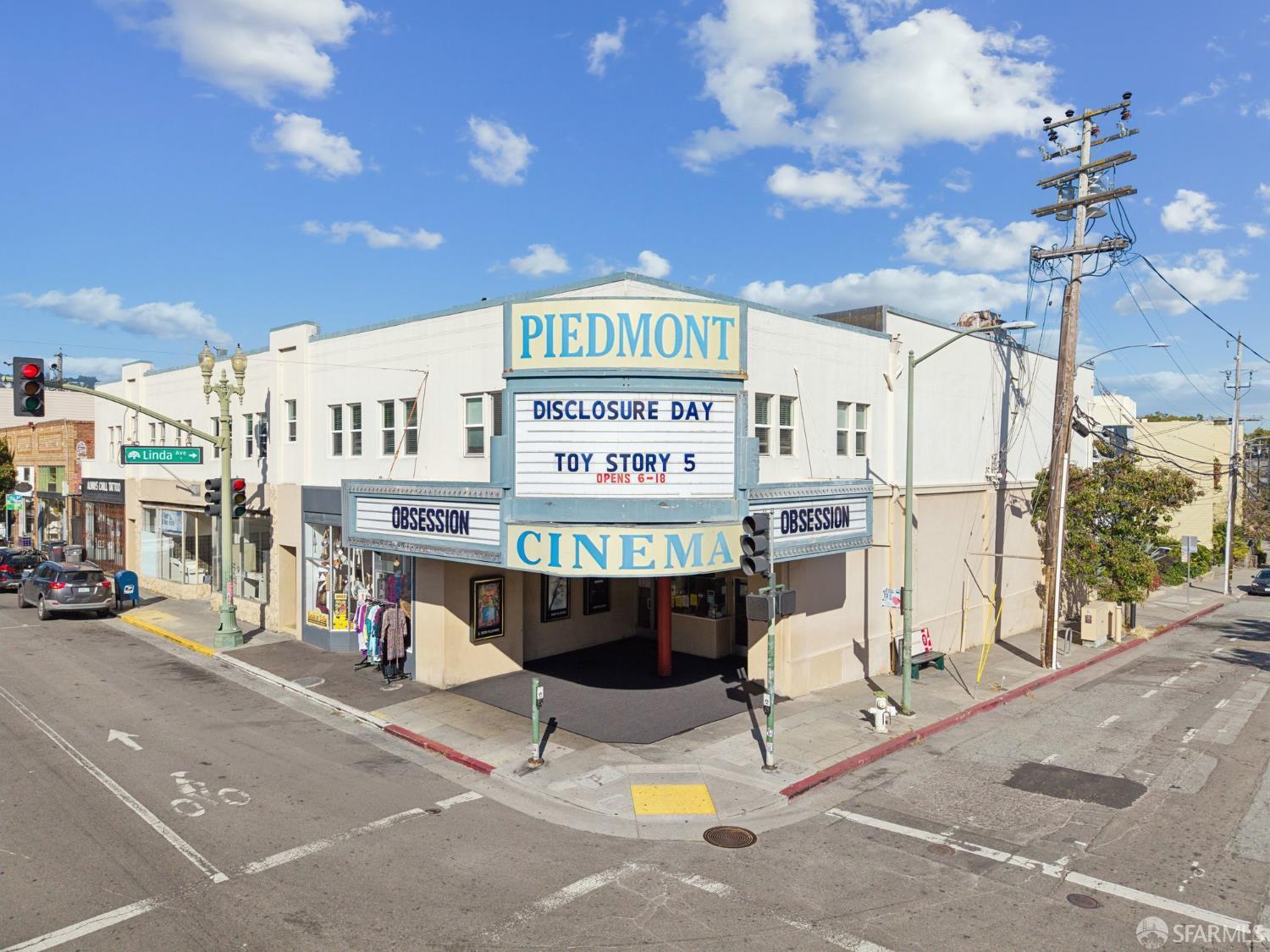 771 Kingston Ave #104 | 2-Bed Condo with Private Backyard Near Piedmont Ave