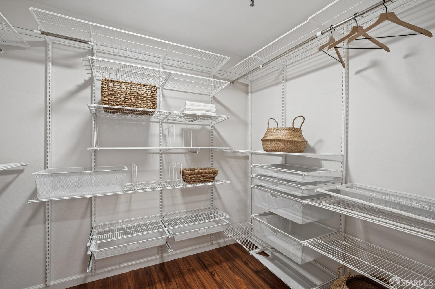 771 Kingston Ave #104 | 2-Bed Condo with Private Backyard Near Piedmont Ave