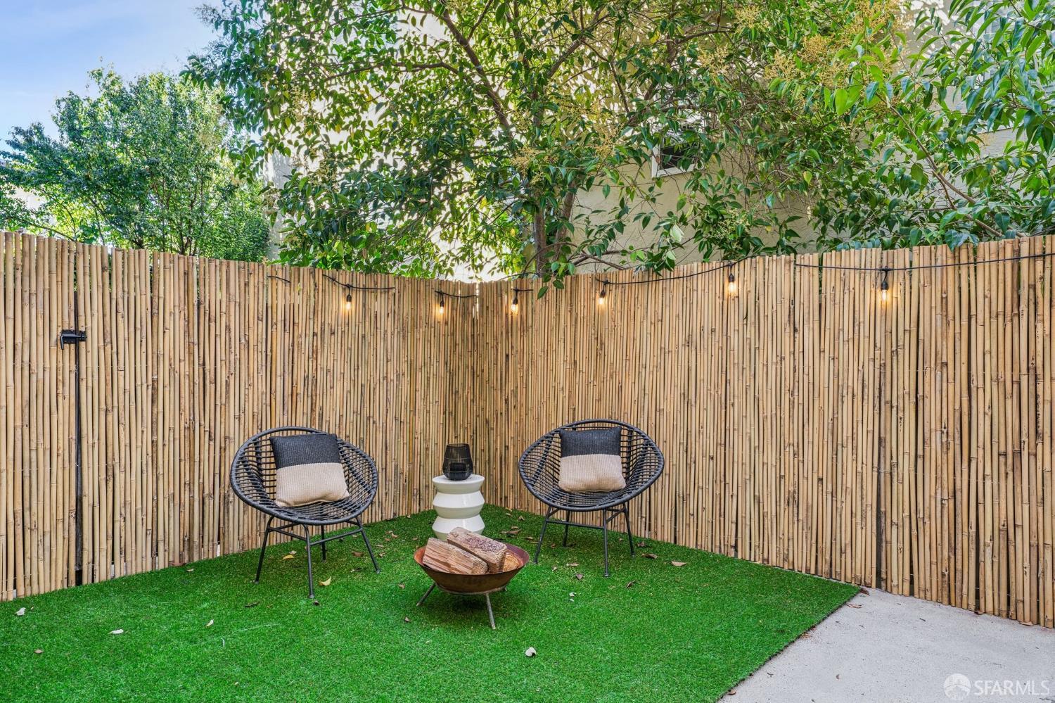 771 Kingston Ave #104 | 2-Bed Condo with Private Backyard Near Piedmont Ave