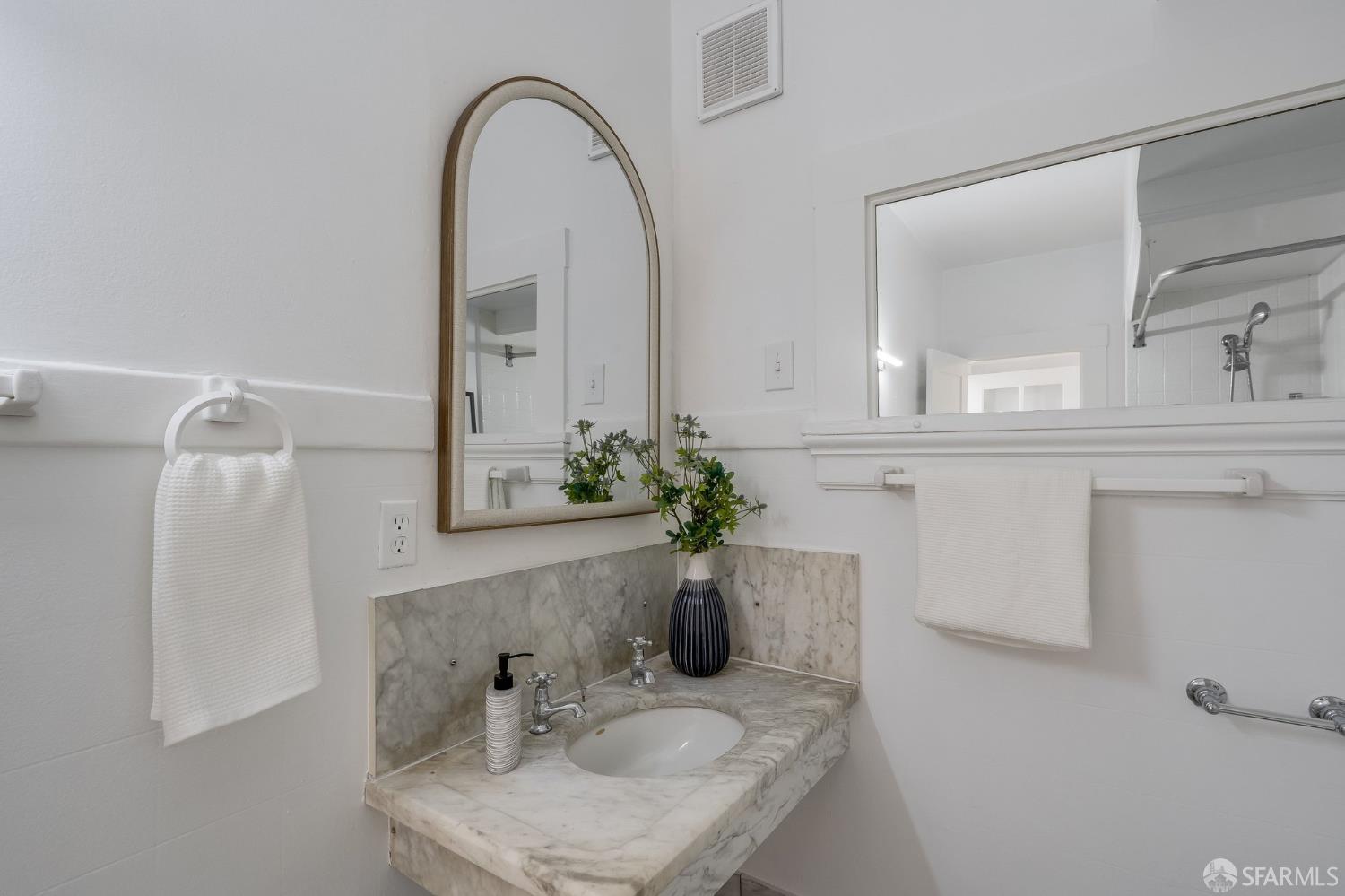 1859 Vallejo Street # 4