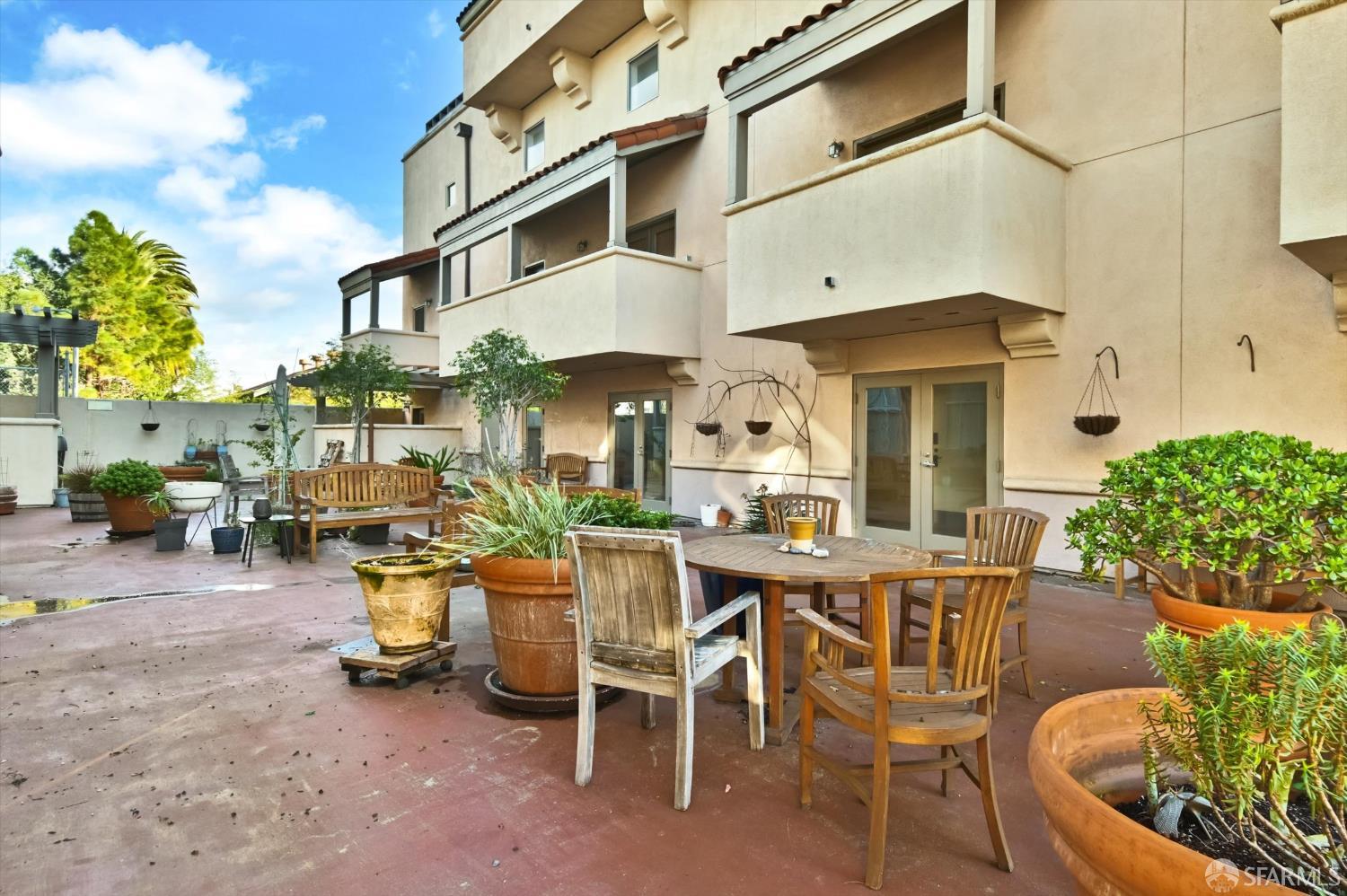 425 28th Street # 202a