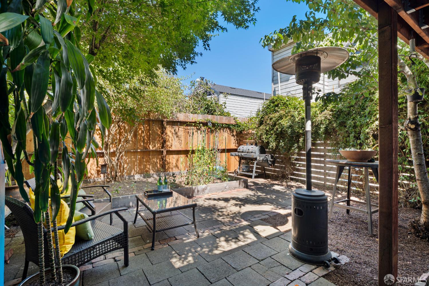 1712 Quesada Avenue