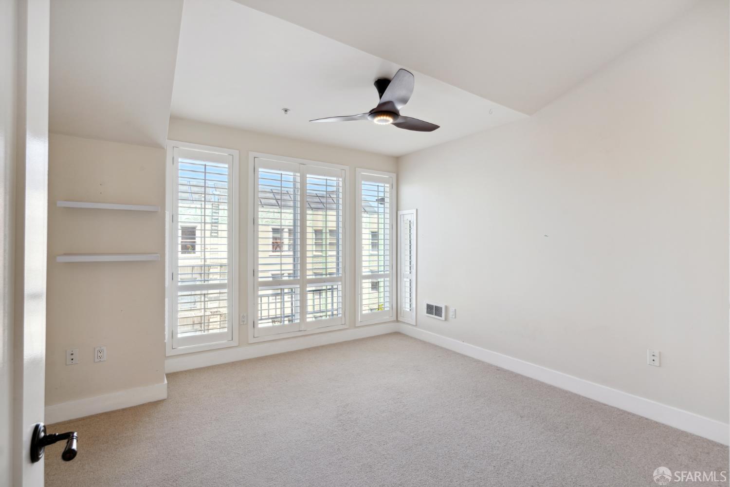 8 Landers Street # 401