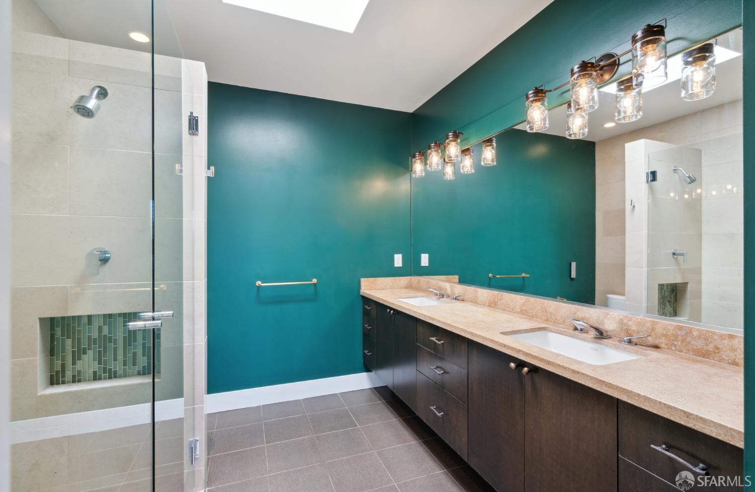 8 Landers Street # 401