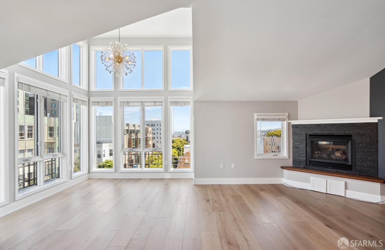 8 Landers Street # 401