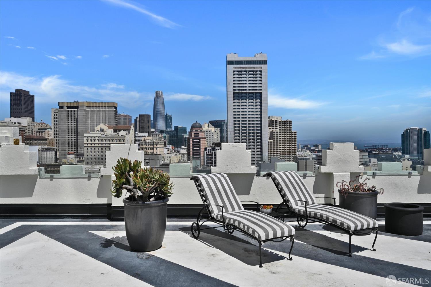 631 Ofarrell Street # 715