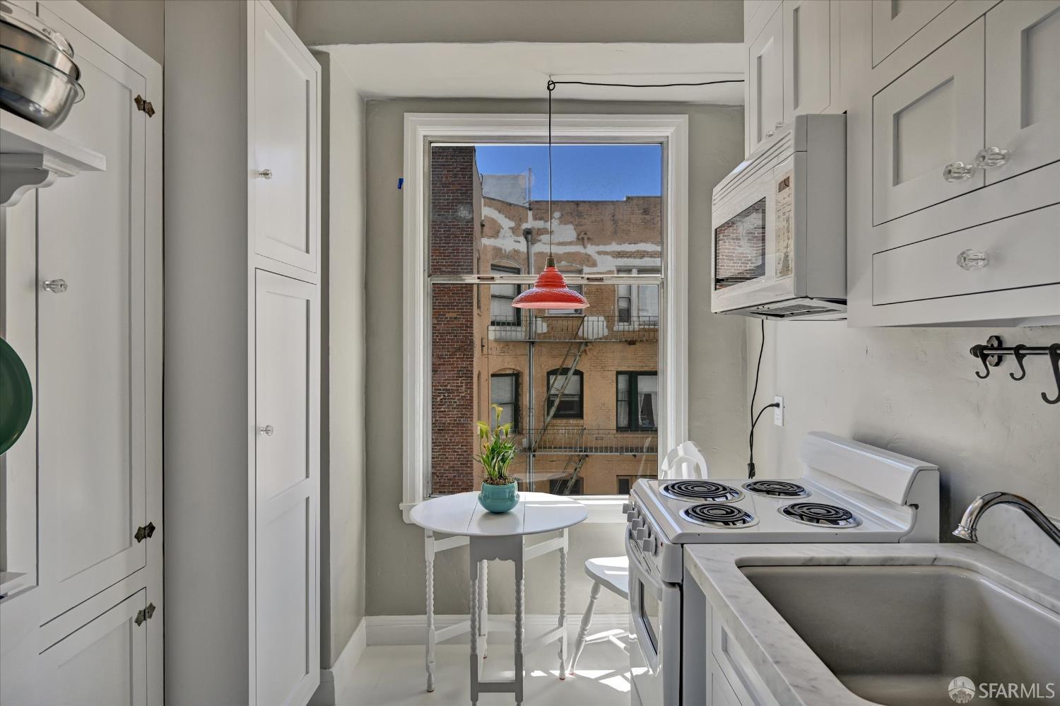 631 Ofarrell Street # 715