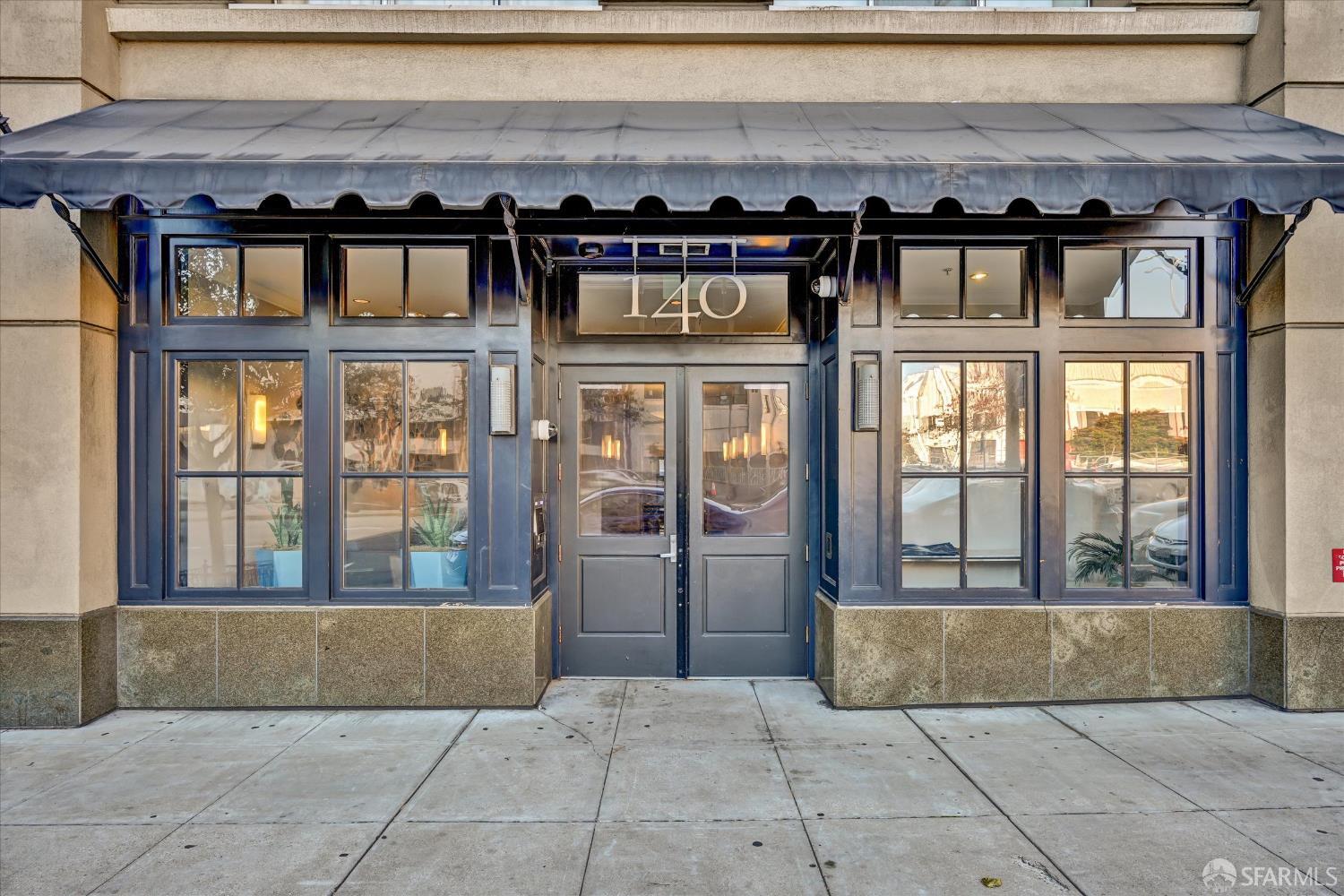 140 S Van Ness Avenue # 819
