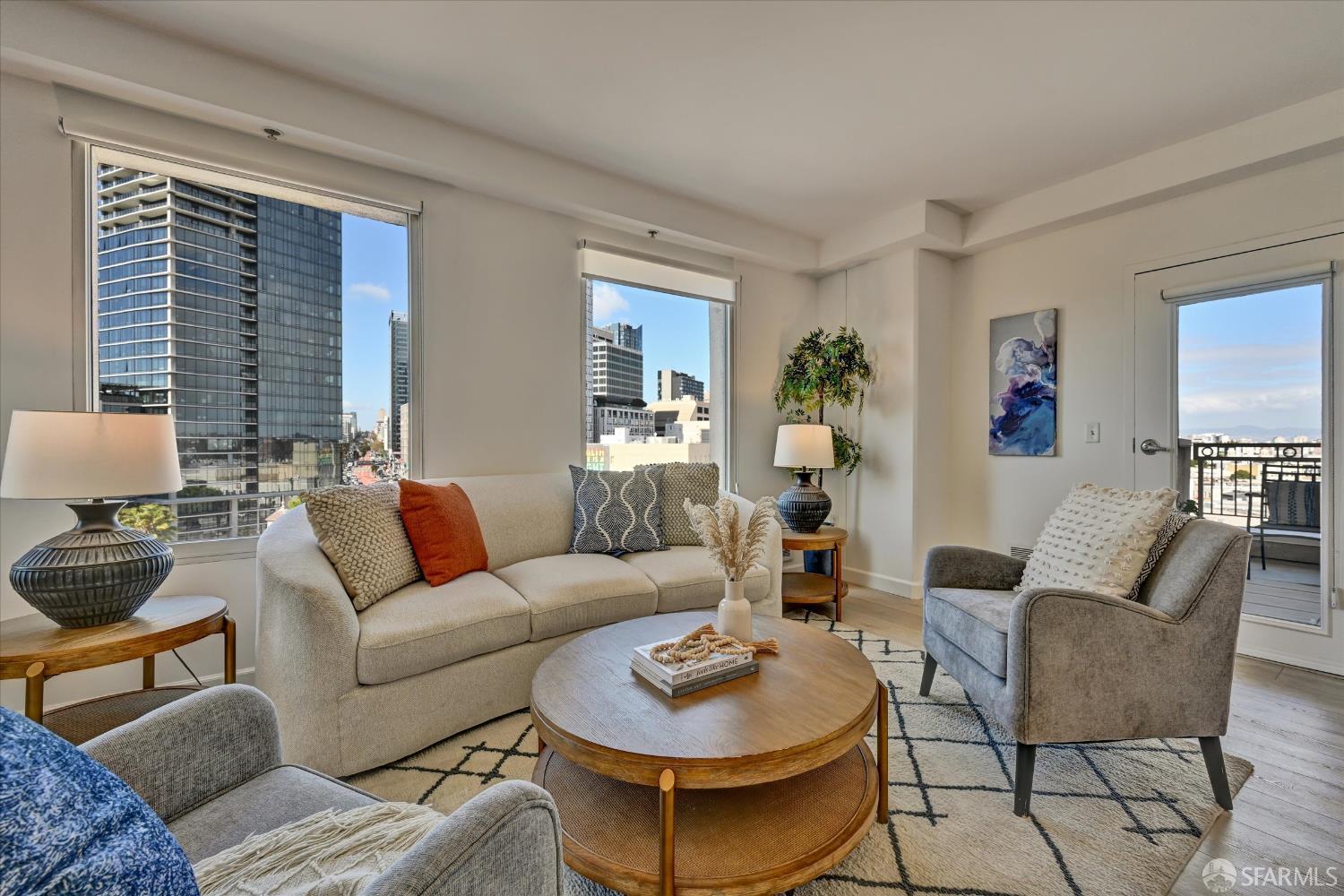 140 S Van Ness Avenue # 819