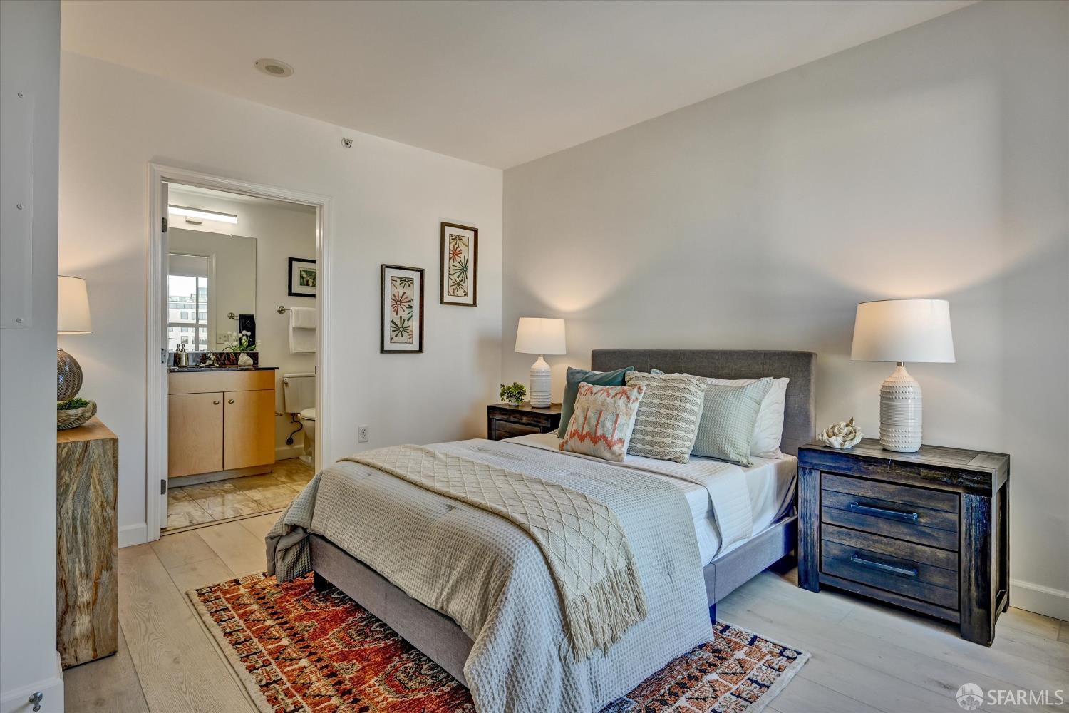 140 S Van Ness Avenue # 819