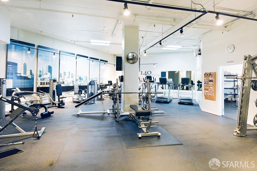 140 S Van Ness Avenue # 819
