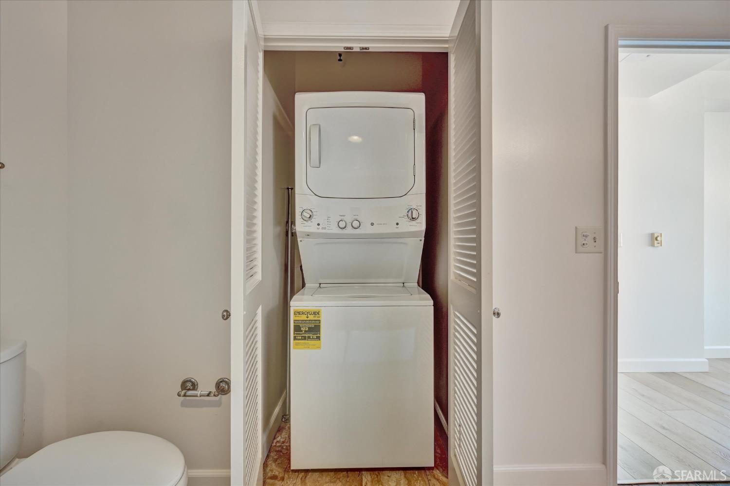 140 S Van Ness Avenue # 819