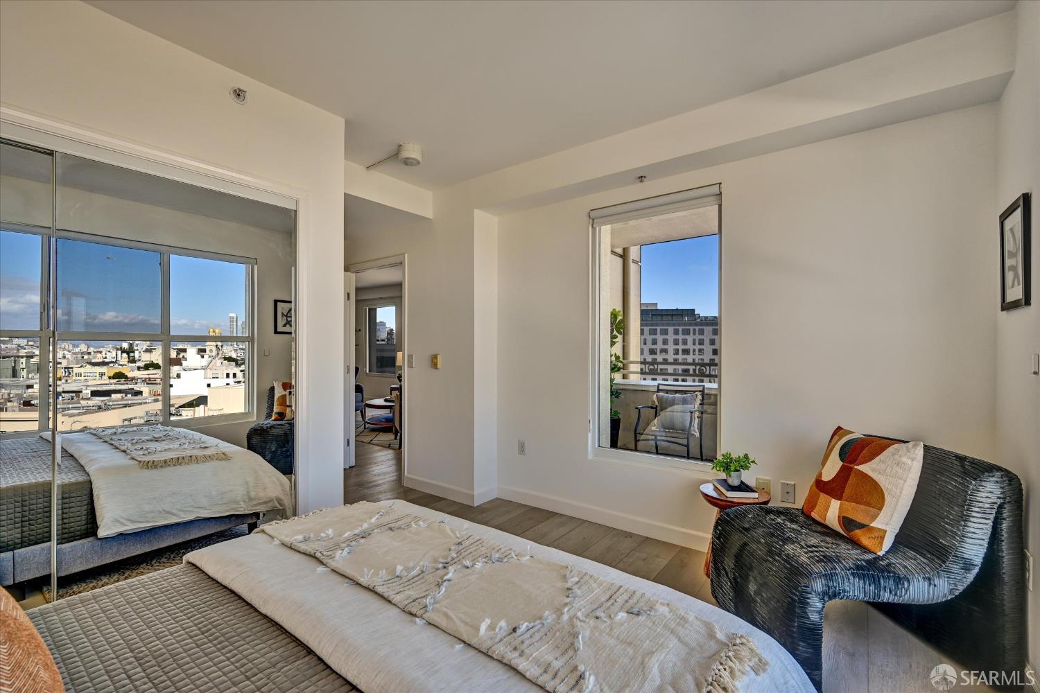 140 S Van Ness Avenue # 819