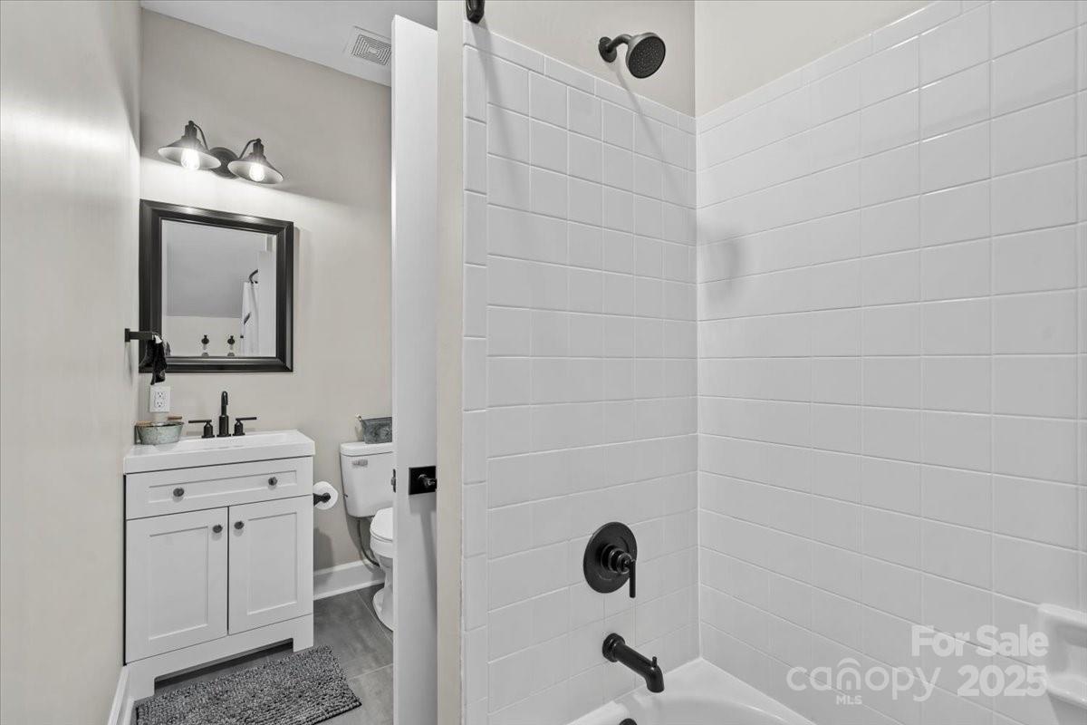 7017 S Providence Road