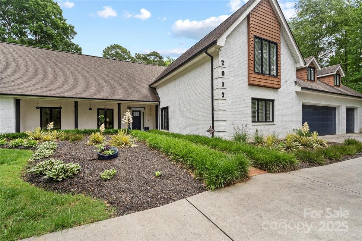 7017 S Providence Road