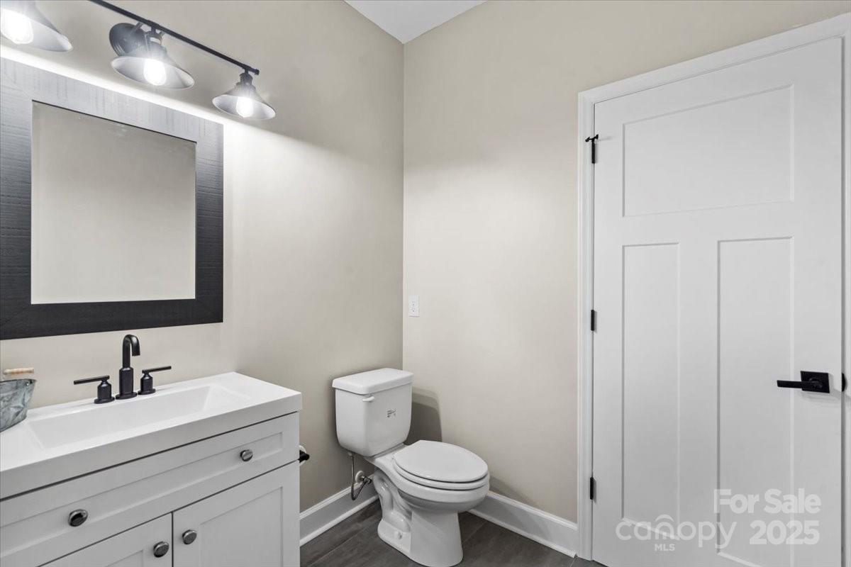 7017 S Providence Road