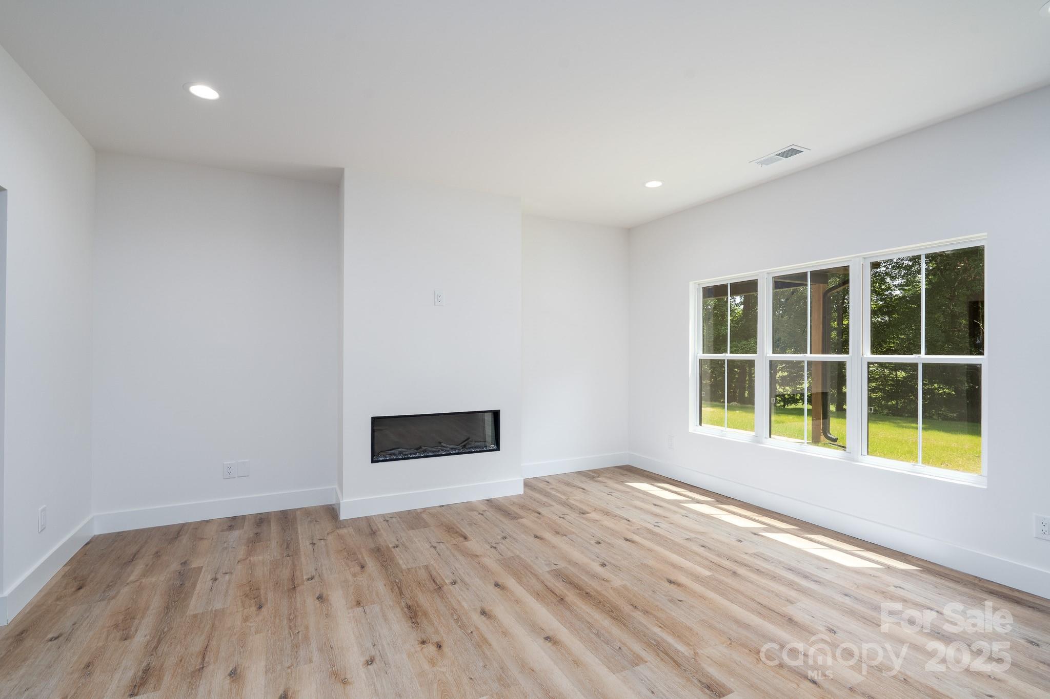 1528 Enochville Road