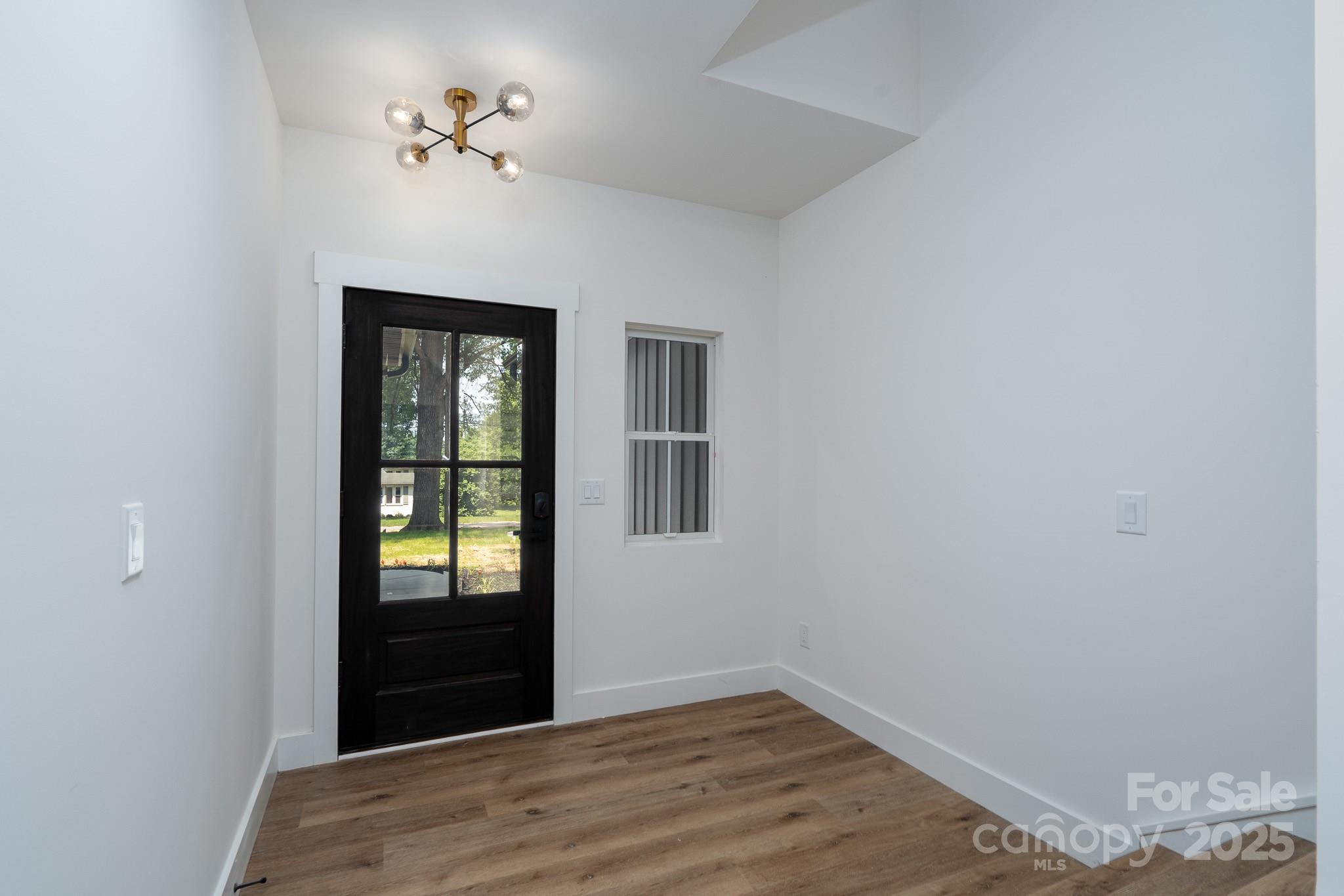 1528 Enochville Road